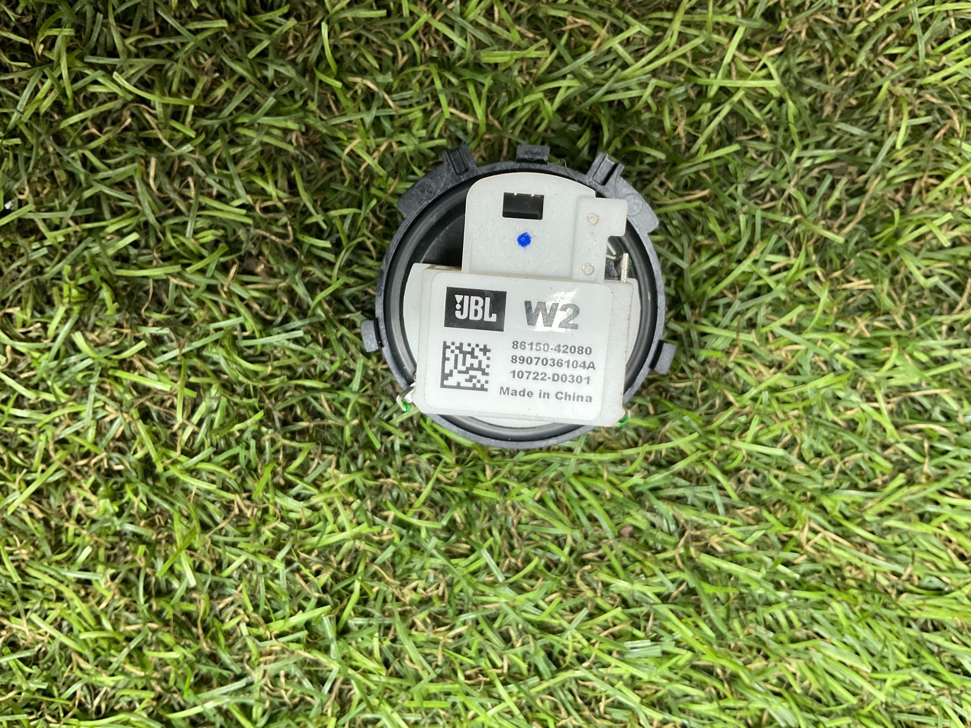 https://ycs.partsauto.market/partsauto-images/thmbs/userImages/h353NjtZg3VDP19b5HMt7LlpbQ93/part/a5a55456-6c12-4514-9b5b-ab7b128fe327_1780056412982.jpg