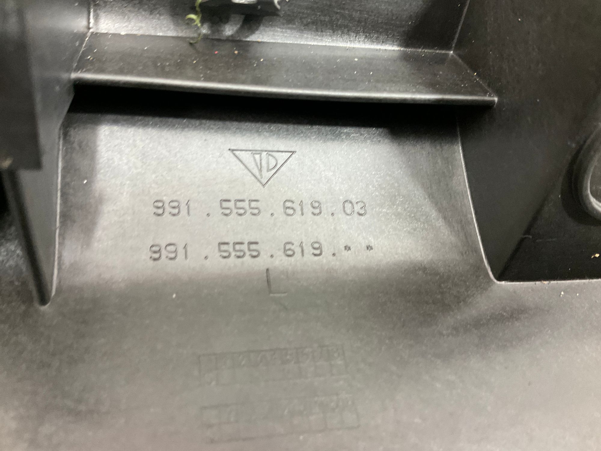 Кронштейн порога левый Porsche 911 GT3, 991 Рестайлинг 2018, 5000 рублей, Москва