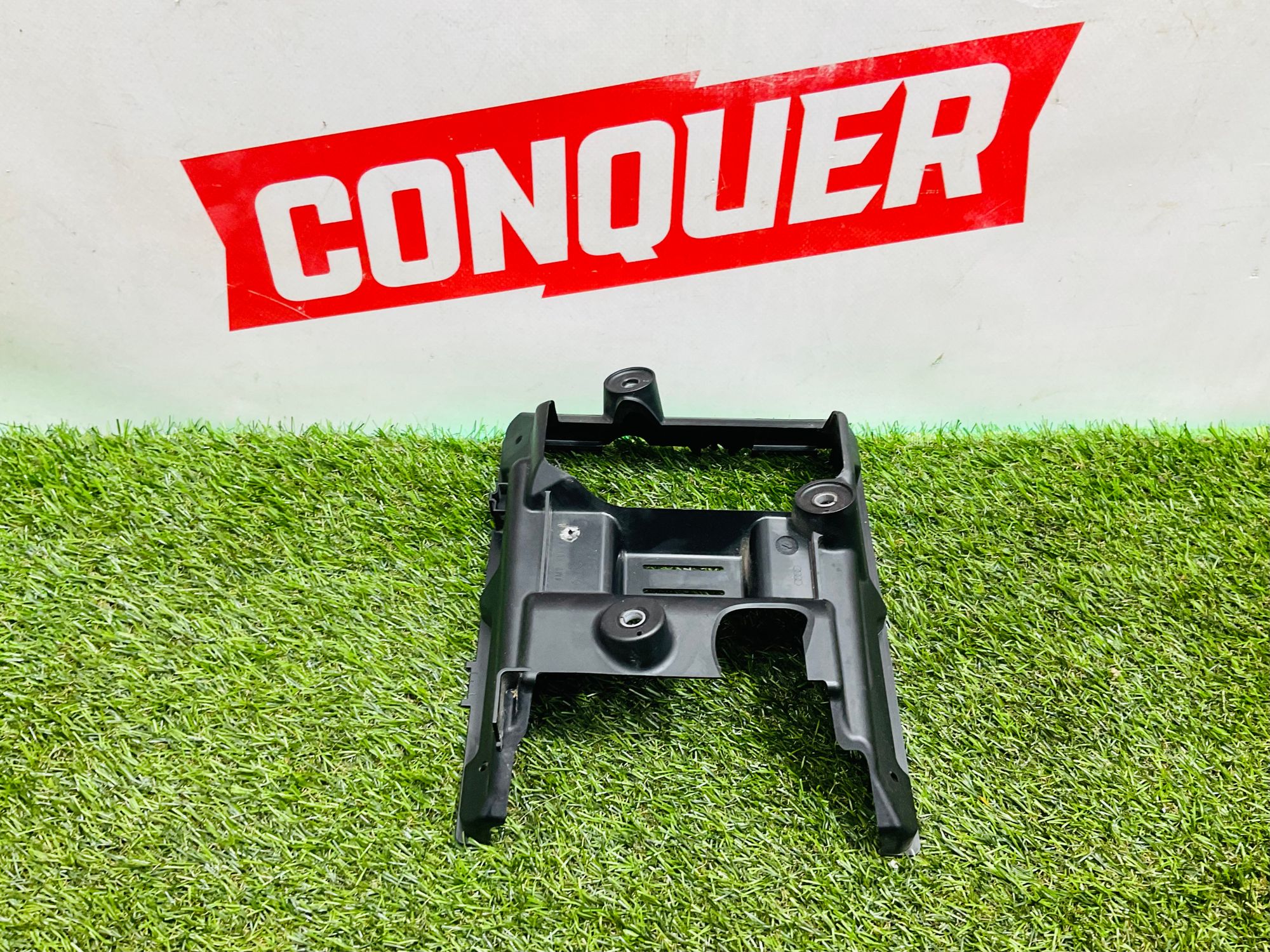 https://ycs.partsauto.market/partsauto-images/thmbs/userImages/h353NjtZg3VDP19b5HMt7LlpbQ93/part/a6eb1d19-1717-40e3-ba53-fcec1f33396f_1786022691772.jpg