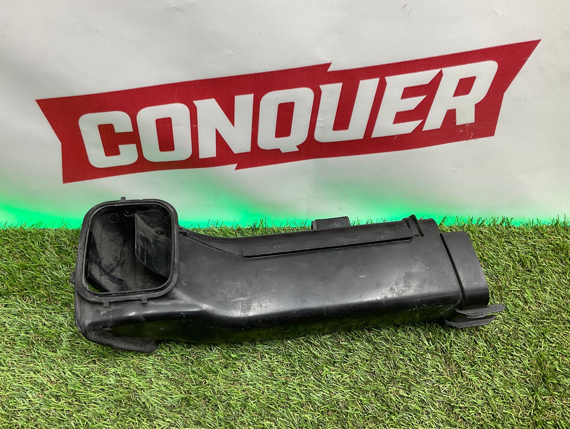 https://ycs.partsauto.market/partsauto-images/thmbs/userImages/h353NjtZg3VDP19b5HMt7LlpbQ93/part/a70008d4-de82-49ea-b826-dd9ec2e92710_1748442164119.jpg