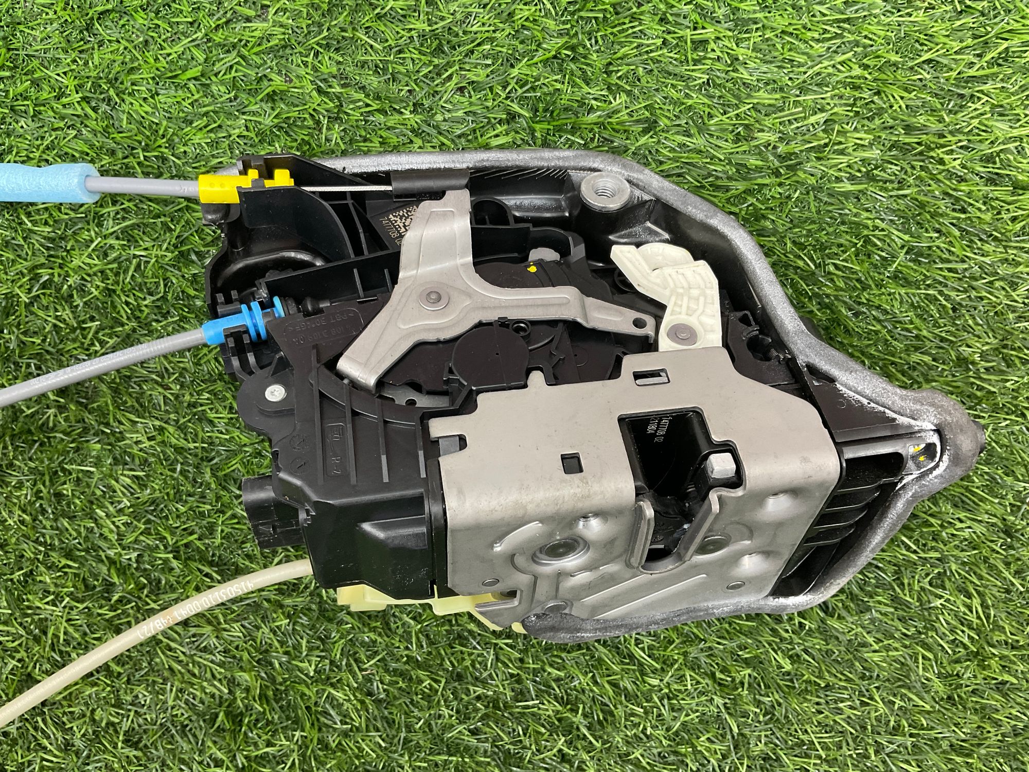 https://ycs.partsauto.market/partsauto-images/thmbs/userImages/h353NjtZg3VDP19b5HMt7LlpbQ93/part/a76a8b11-81c4-44e9-8df4-cd7fcb958eca_1737123809065.jpg