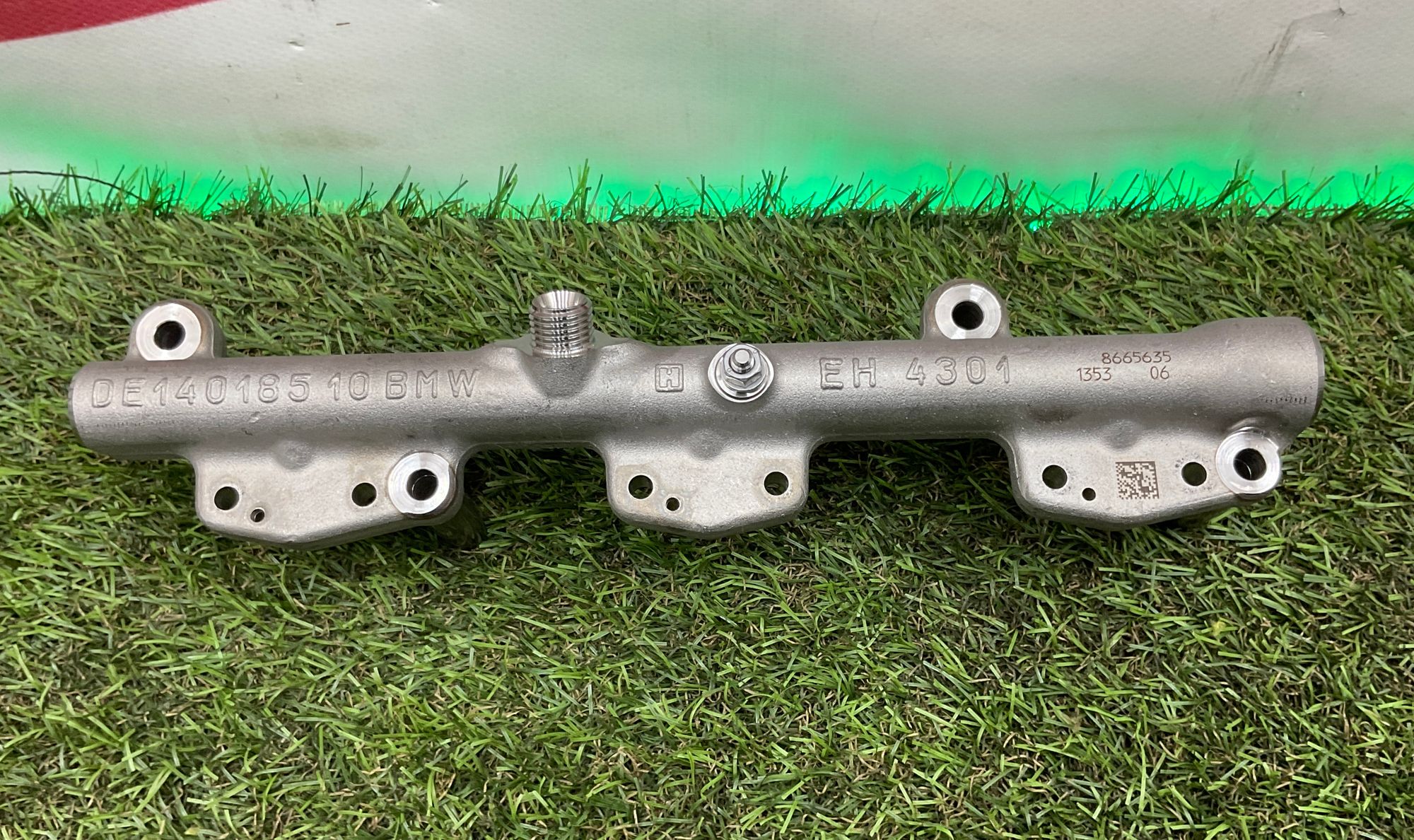 Топливная рампа B58 новая оригинал, 10000 рублей, Москва