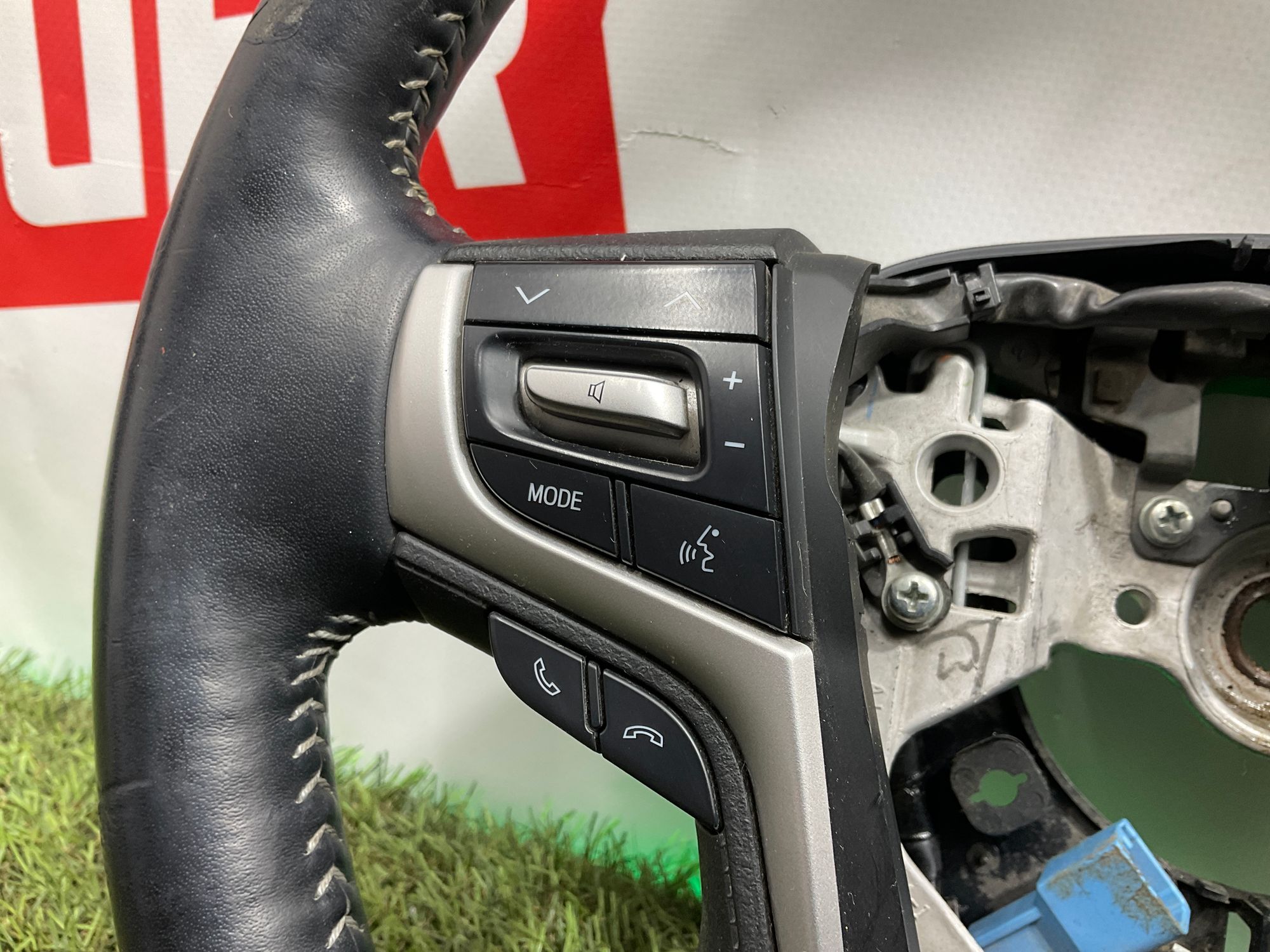 Руль Toyota Land Cruiser 200 рестайлинг 2 (2015—2023) 2017, 7000 рублей, Москва