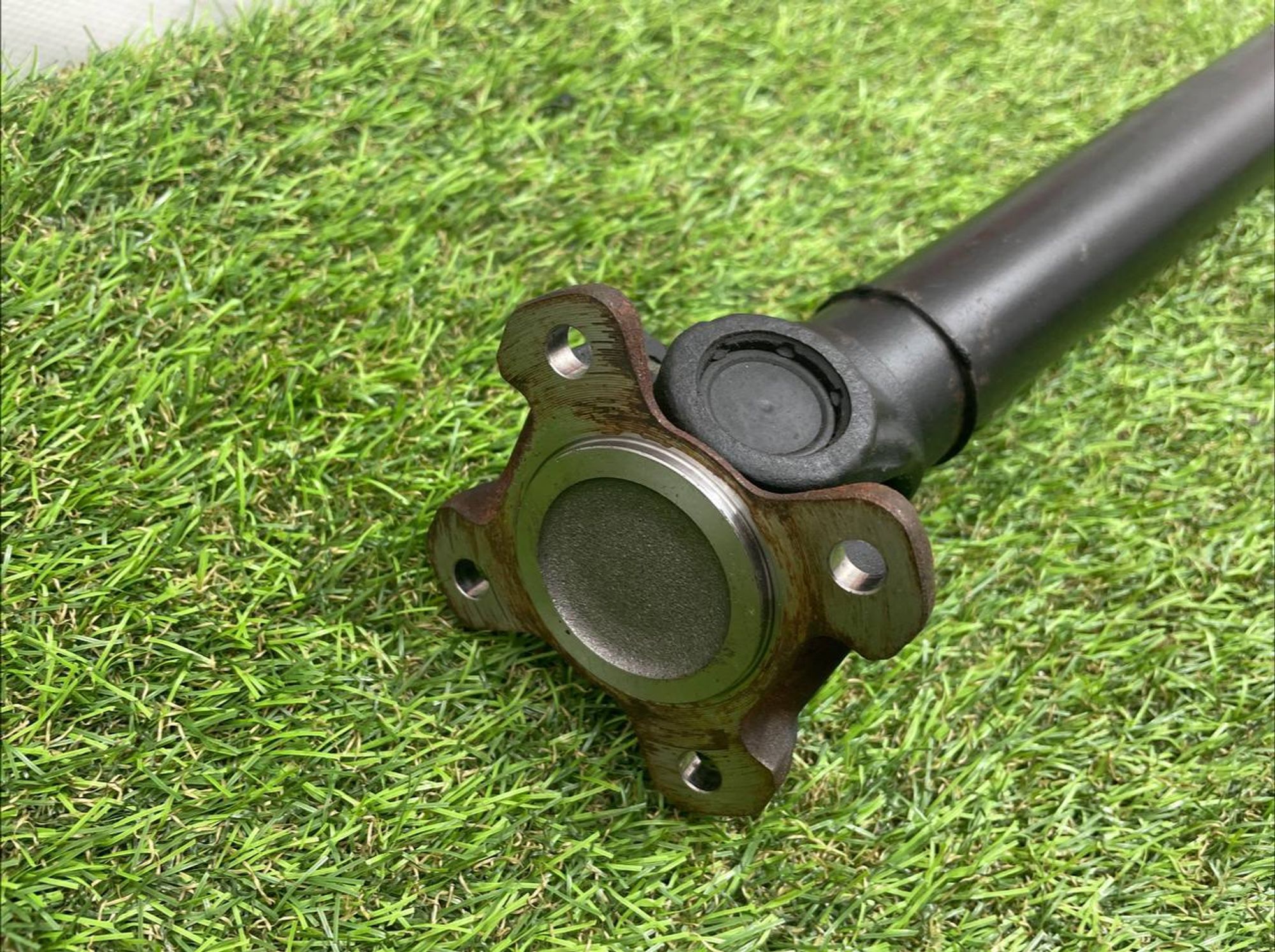 https://ycs.partsauto.market/partsauto-images/thmbs/userImages/h353NjtZg3VDP19b5HMt7LlpbQ93/part/a802490f-2312-4692-b095-2ec9d7b62ceb_1710577175920.jpg