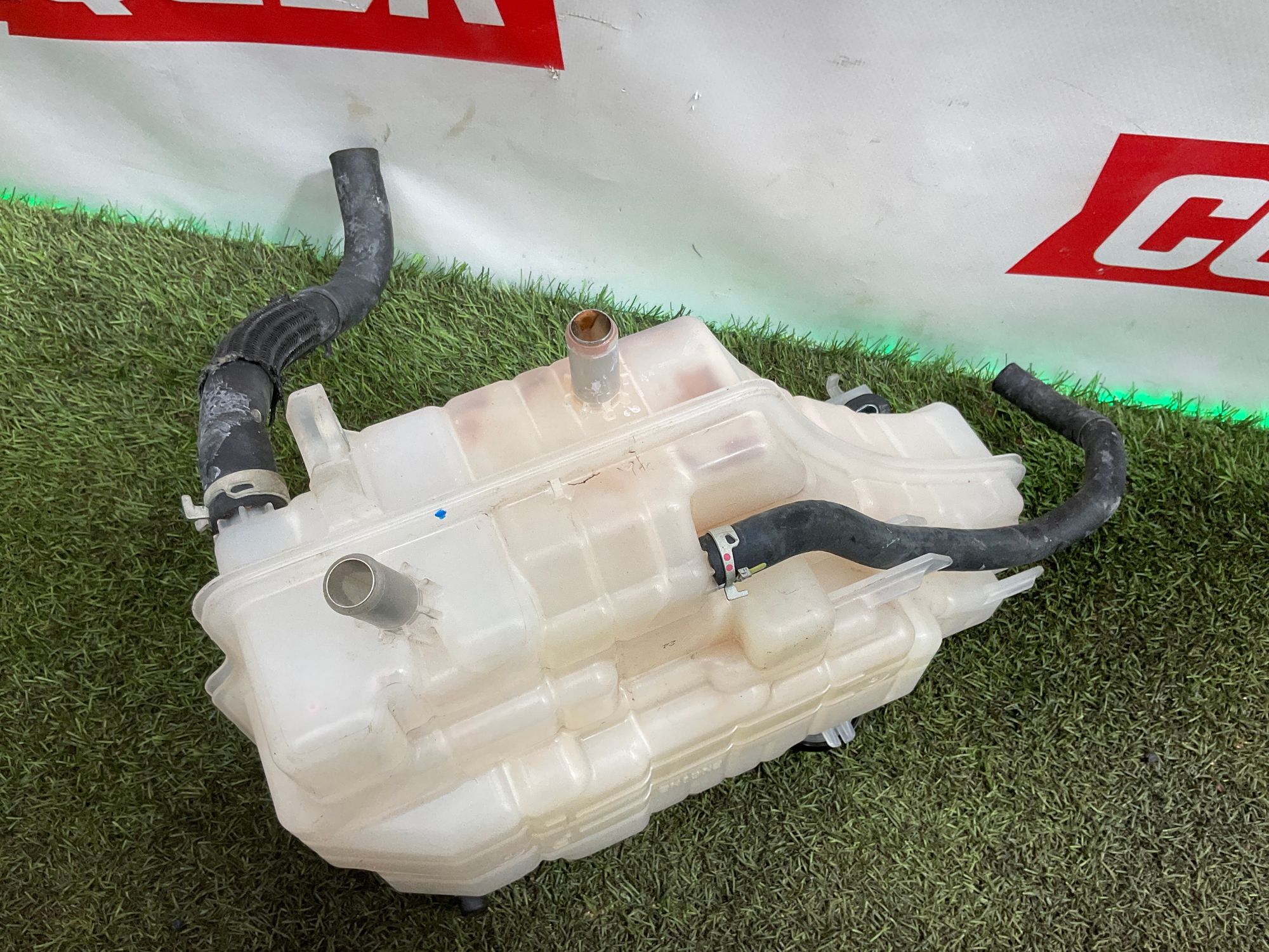 Бачок расширительный ОЖ Toyota Land Cruiser 300 (2021—2023) 2022, 12000 рублей, Москва