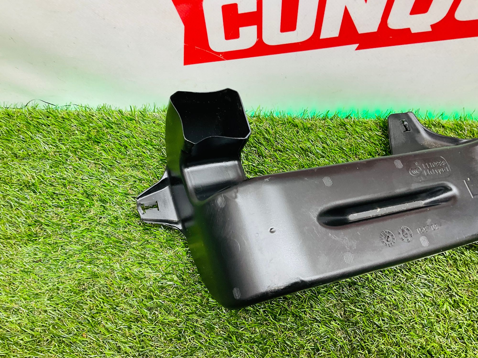 https://ycs.partsauto.market/partsauto-images/thmbs/userImages/h353NjtZg3VDP19b5HMt7LlpbQ93/part/a88427d3-a493-4988-b688-8e0840ba8834_1785936098789.jpg