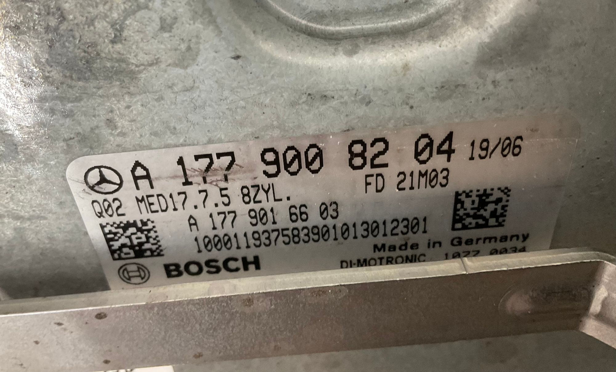 https://ycs.partsauto.market/partsauto-images/thmbs/userImages/h353NjtZg3VDP19b5HMt7LlpbQ93/part/a8afb59f-7f4e-4da5-9502-db7f0b5d0413_1789115027320.jpg
