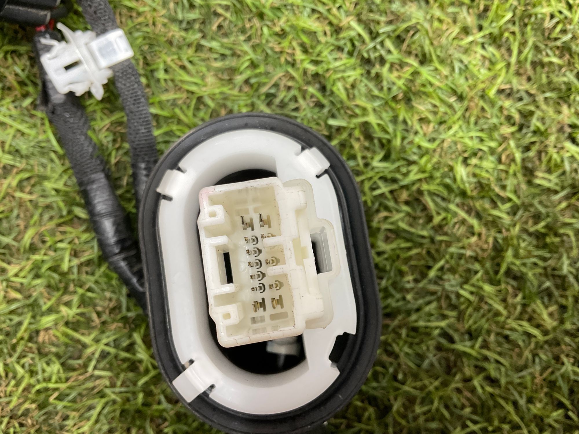 https://ycs.partsauto.market/partsauto-images/thmbs/userImages/h353NjtZg3VDP19b5HMt7LlpbQ93/part/a9524df5-b3f2-4154-90d1-a4b564ff2ab6_1780056570628.jpg