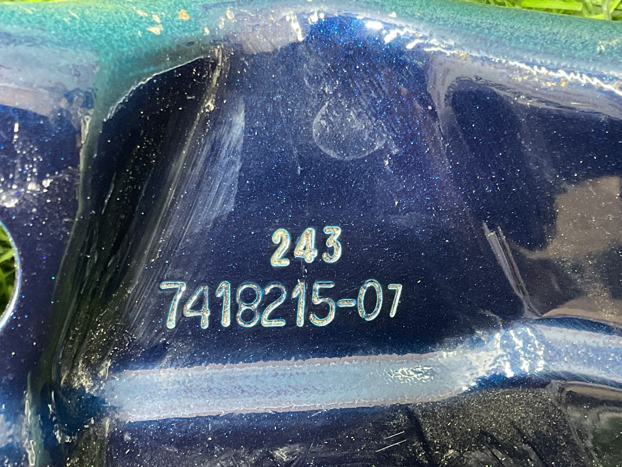 https://ycs.partsauto.market/partsauto-images/thmbs/userImages/h353NjtZg3VDP19b5HMt7LlpbQ93/part/aab0f223-21d3-441d-b5f2-b61d2e37b44d_1735052146380.jpg