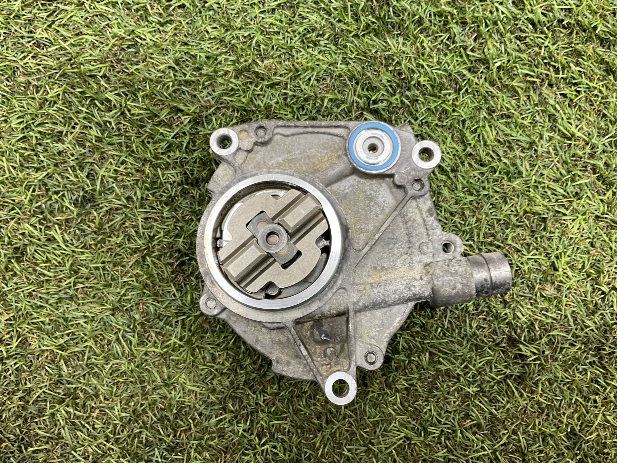 Насос вакуумный Porsche 911 GT2, 991, 12000 рублей, Москва