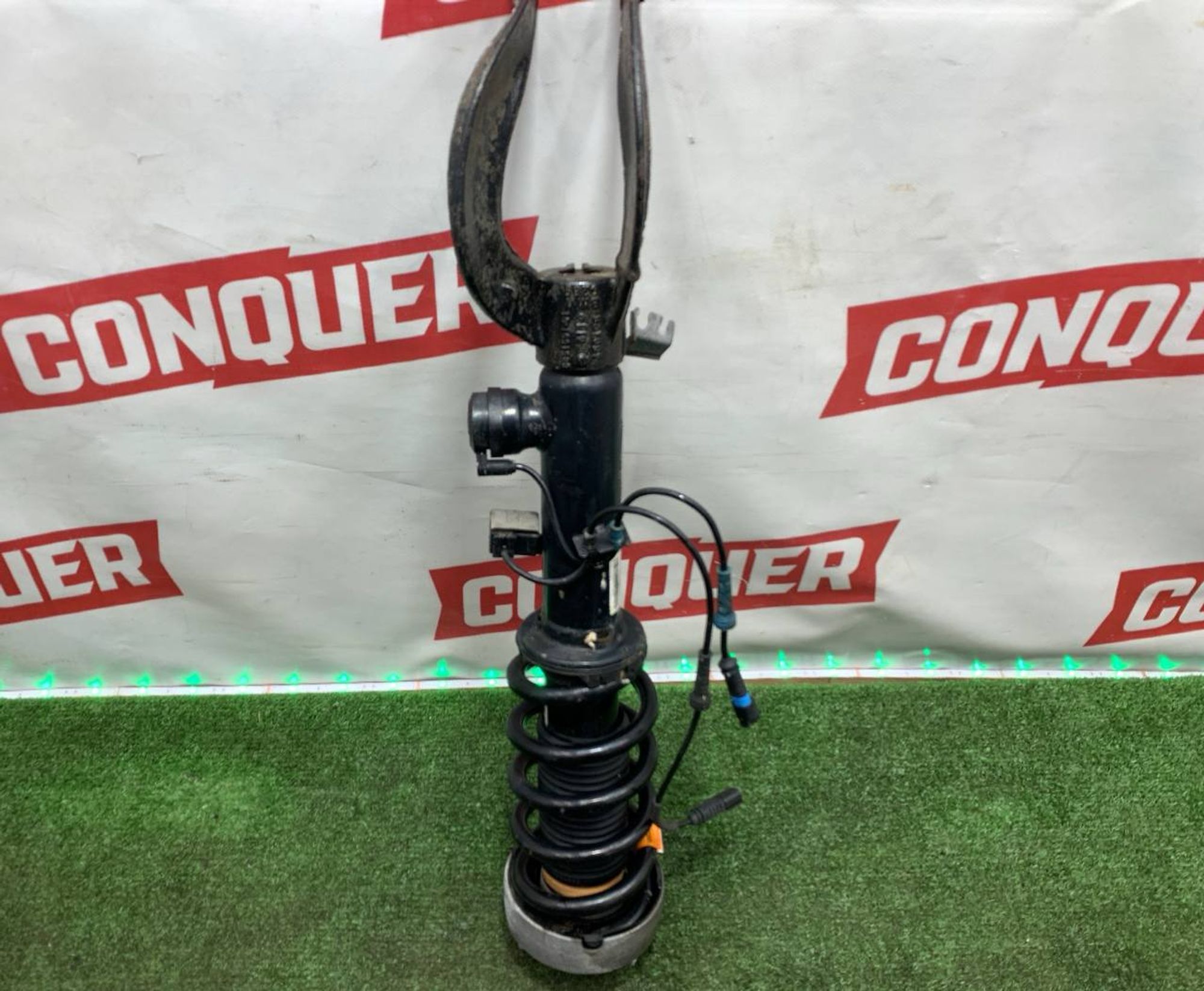 https://ycs.partsauto.market/partsauto-images/thmbs/userImages/h353NjtZg3VDP19b5HMt7LlpbQ93/part/ab0c114b-6a64-402d-baa4-7ca8a553a247_1727772971039.jpg