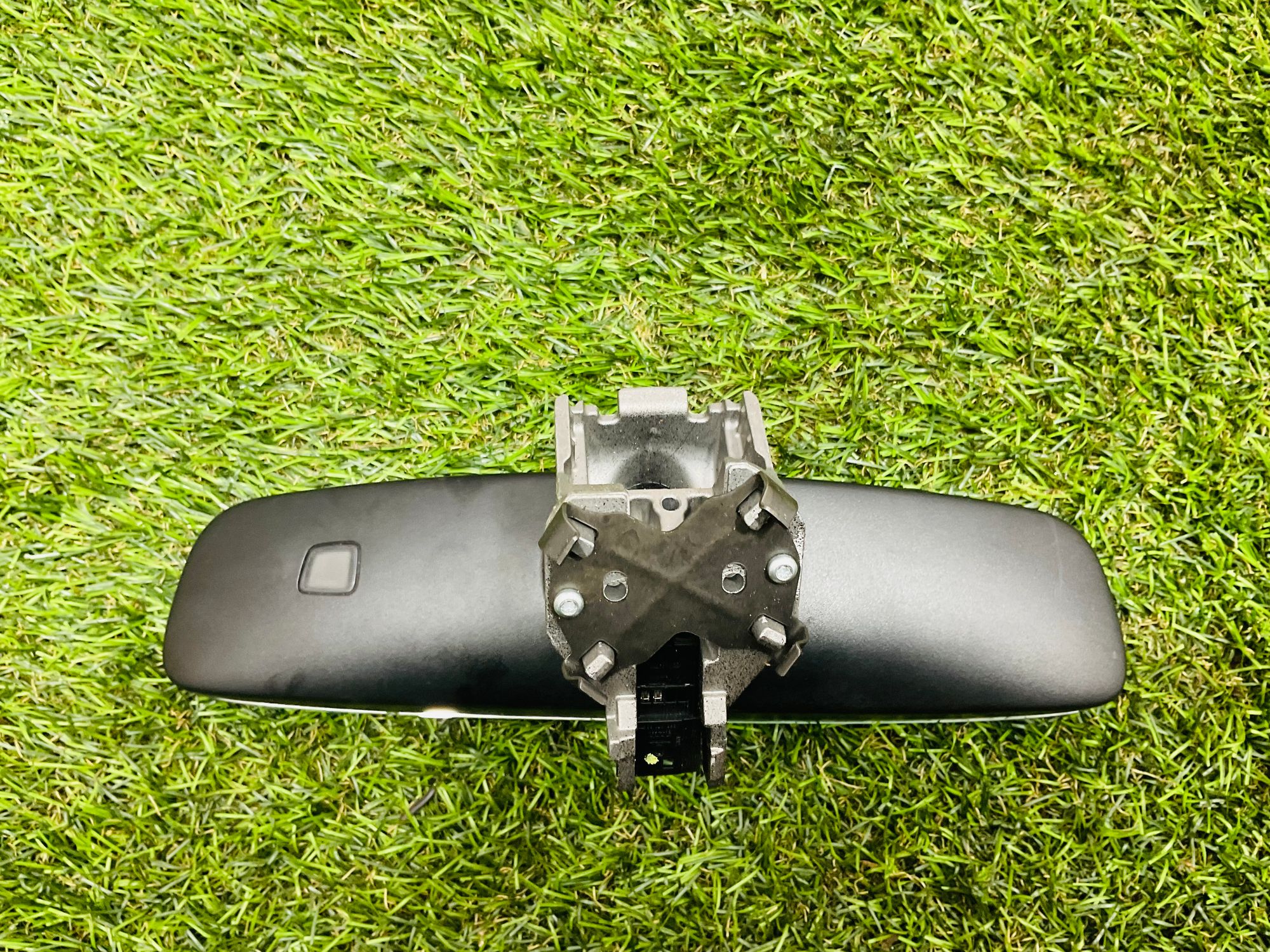 https://ycs.partsauto.market/partsauto-images/thmbs/userImages/h353NjtZg3VDP19b5HMt7LlpbQ93/part/ab1437e3-5320-4961-914d-8435dc75595c_1785850660309.jpg