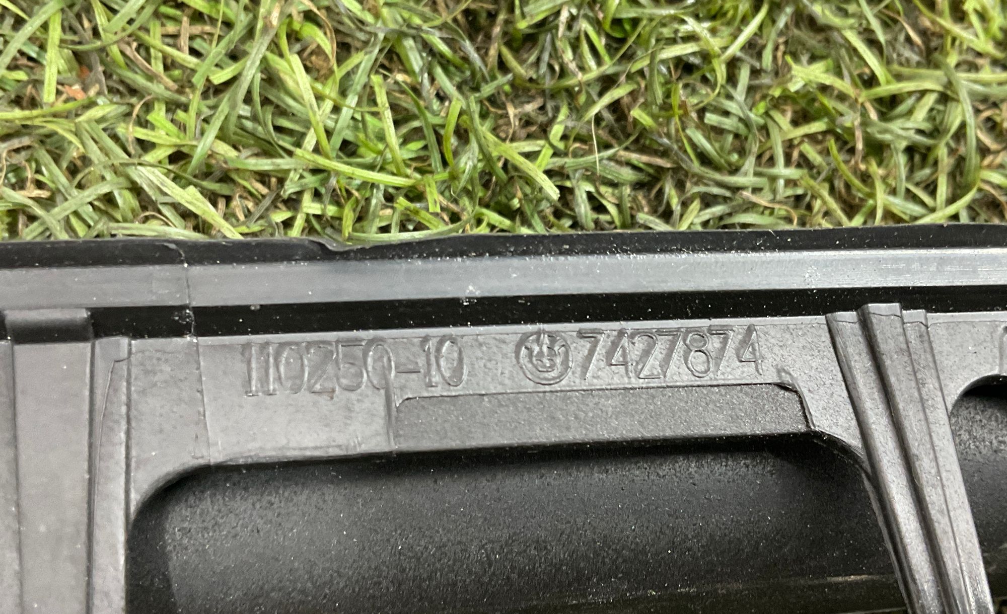 Водосток лобового стекла правый BMW M3, G80 2023, 2000 рублей, Москва