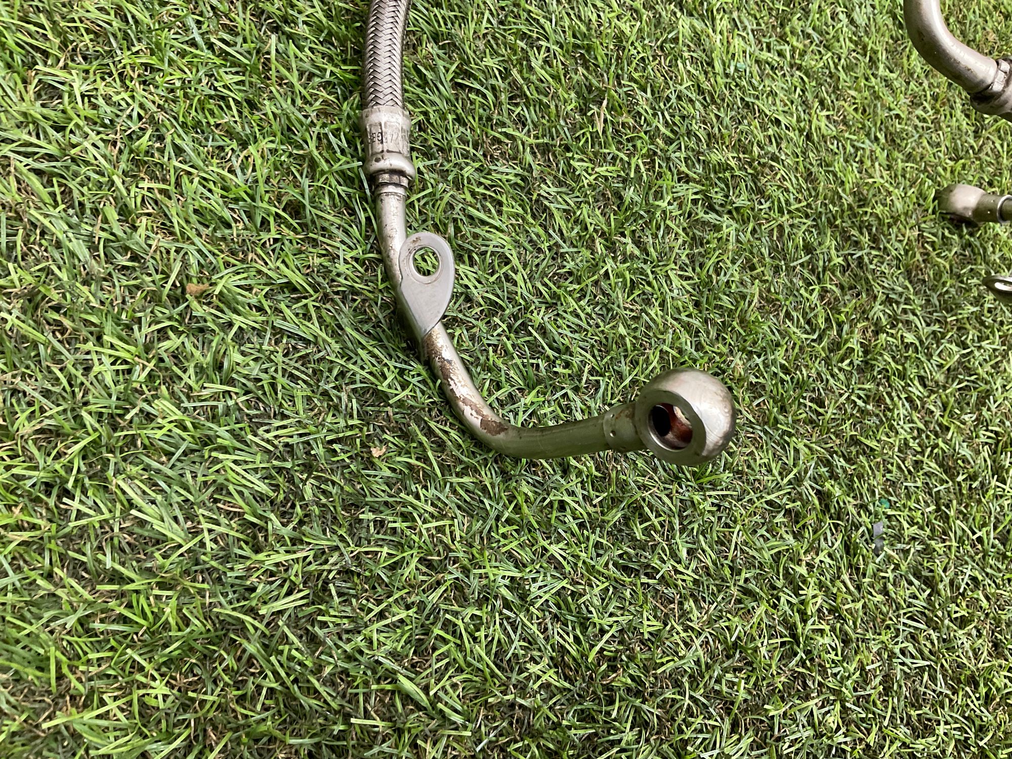 Трубка подачи масла в турбину BMW 5 серия, F10/F11/F07, 1000 рублей, Москва