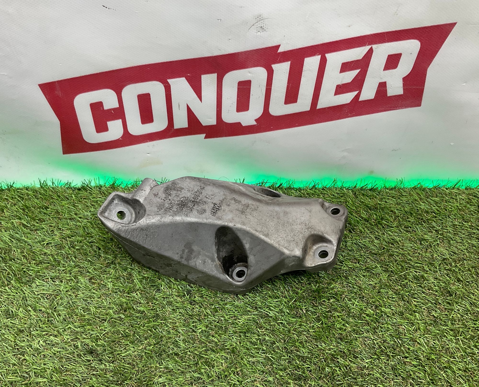 Несущий кронштейн двигателя левый BMW 3 серия, F30/F31 рестайлинг, 2000 рублей, Москва