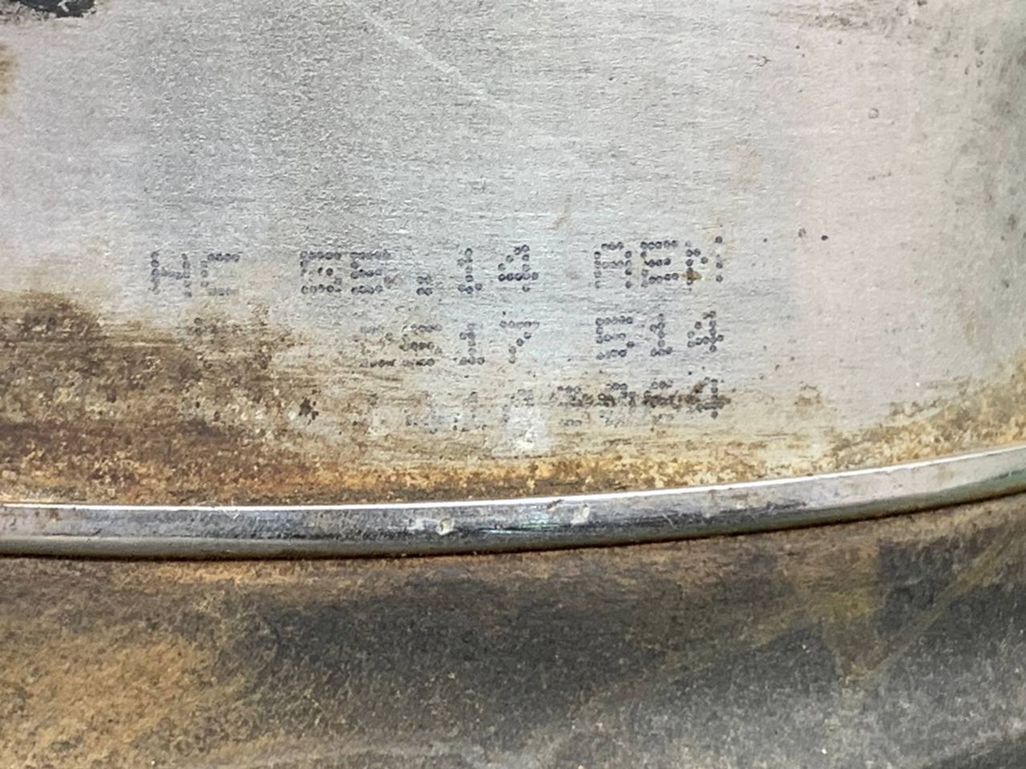 https://ycs.partsauto.market/partsauto-images/thmbs/userImages/h353NjtZg3VDP19b5HMt7LlpbQ93/part/aba4795a-b612-4956-8604-2c9bcc59fbf9_1708600807974.jpg
