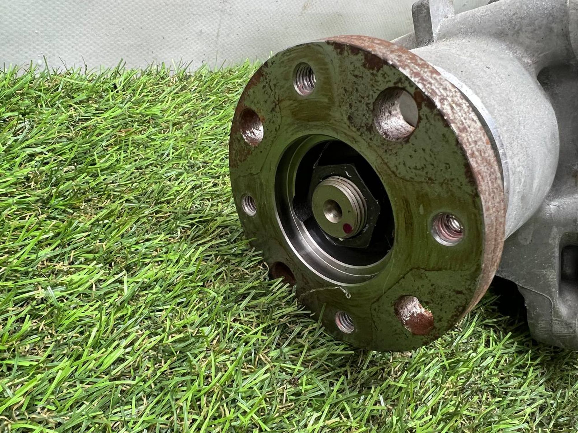 https://ycs.partsauto.market/partsauto-images/thmbs/userImages/h353NjtZg3VDP19b5HMt7LlpbQ93/part/ac2a7ca9-ead7-4ba1-ade0-9f3374eb06d4_1712240702411.jpg