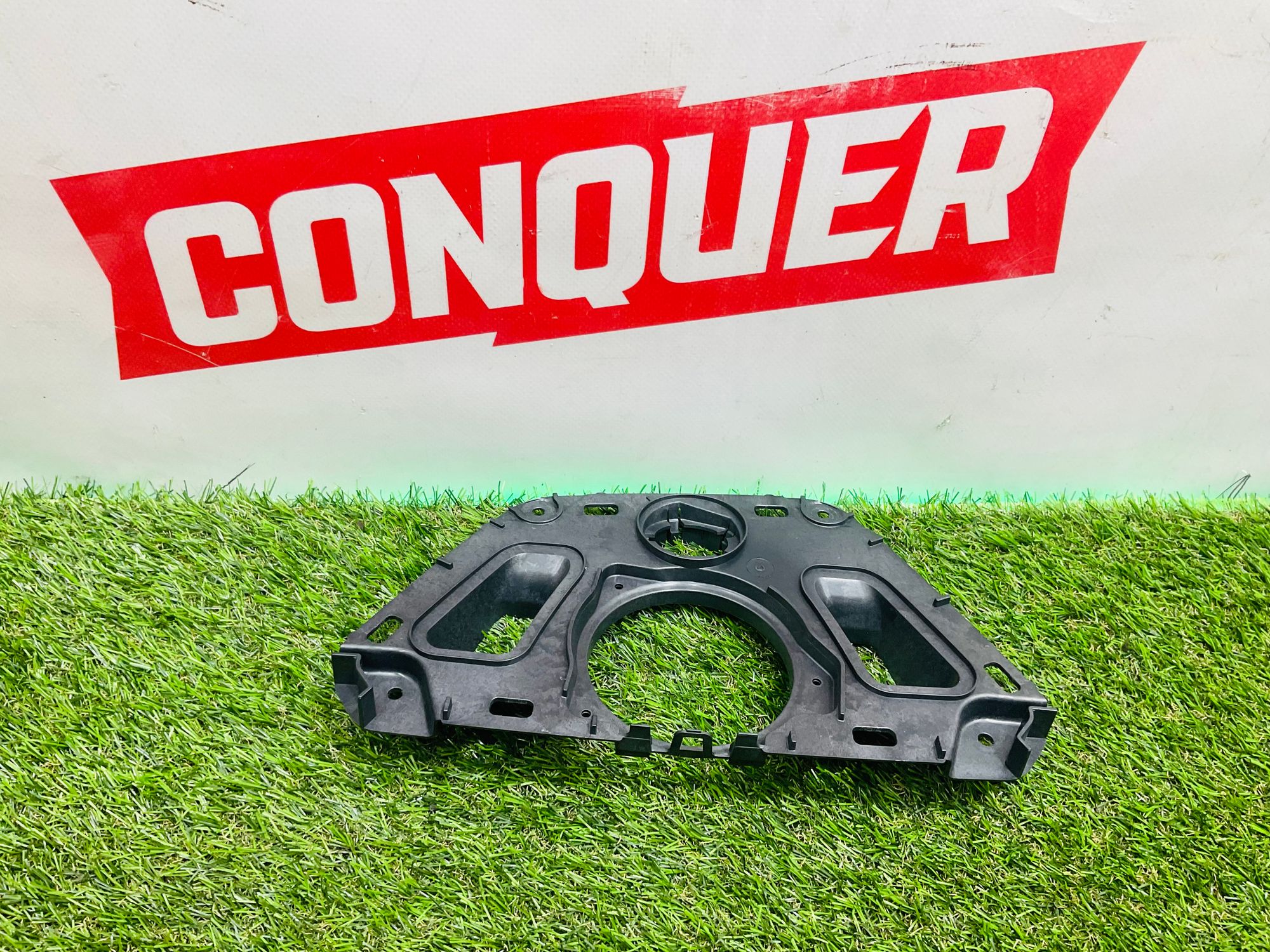 Крепление центрального динамика BMW 3 серия, G20/G21 (2018—2023) 2019, 1000 рублей, Москва