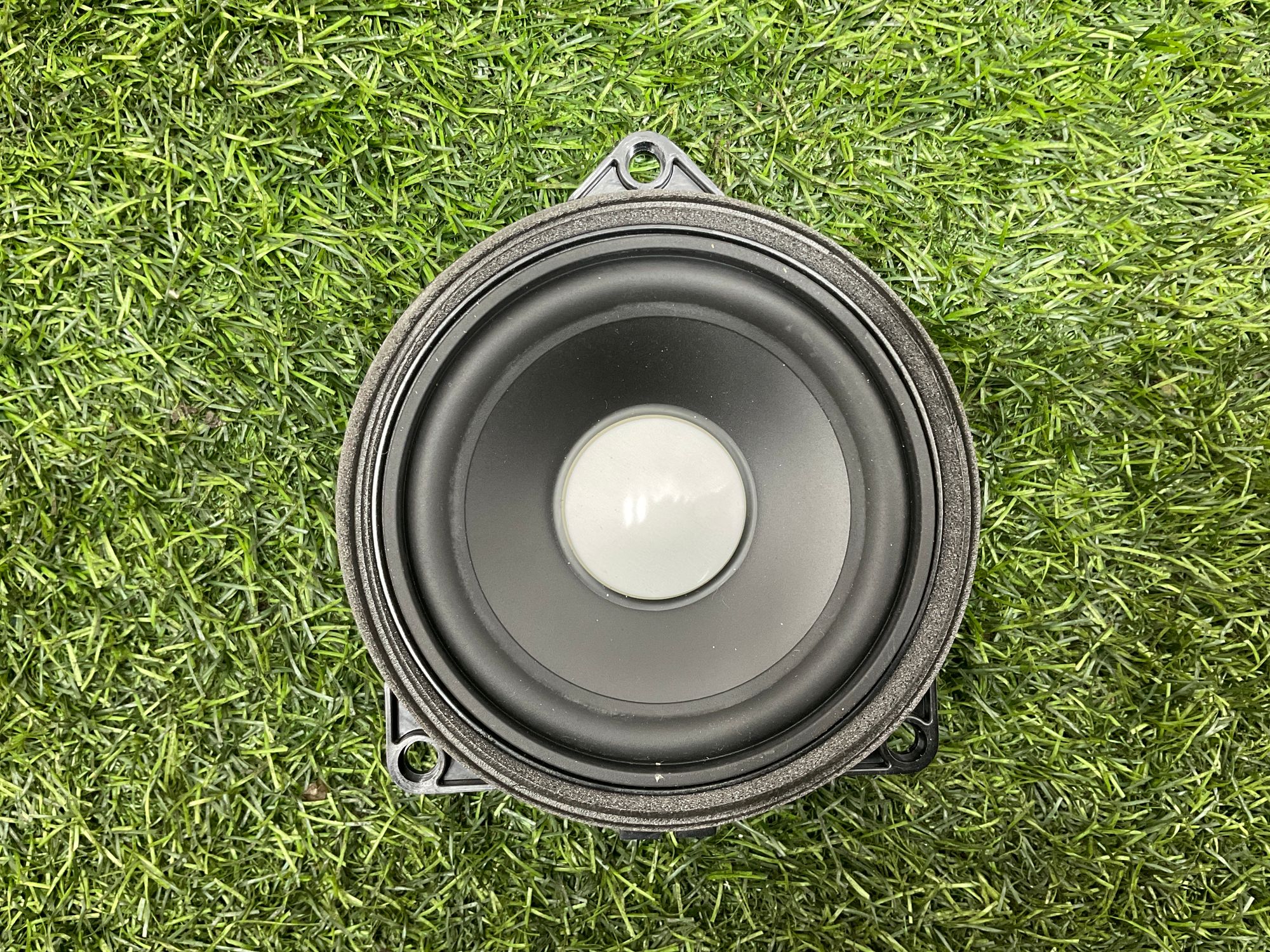 https://ycs.partsauto.market/partsauto-images/thmbs/userImages/h353NjtZg3VDP19b5HMt7LlpbQ93/part/ac4bd6dc-620a-4b5b-a0bf-ab023f6a42e5_1738137416980.jpg