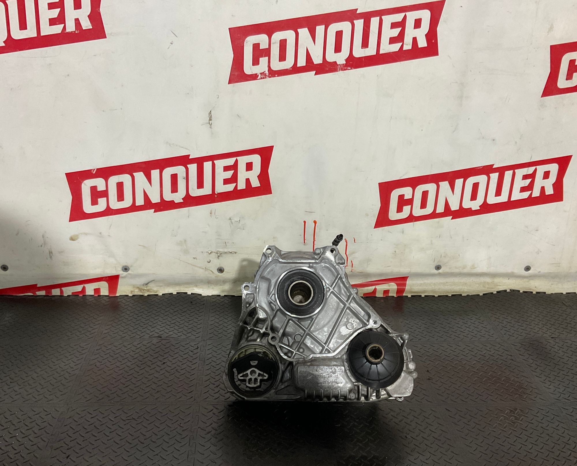 https://ycs.partsauto.market/partsauto-images/thmbs/userImages/h353NjtZg3VDP19b5HMt7LlpbQ93/part/ac6ad800-8d57-4370-9a31-4d0d9f3b8b4f_1747739940582.jpg