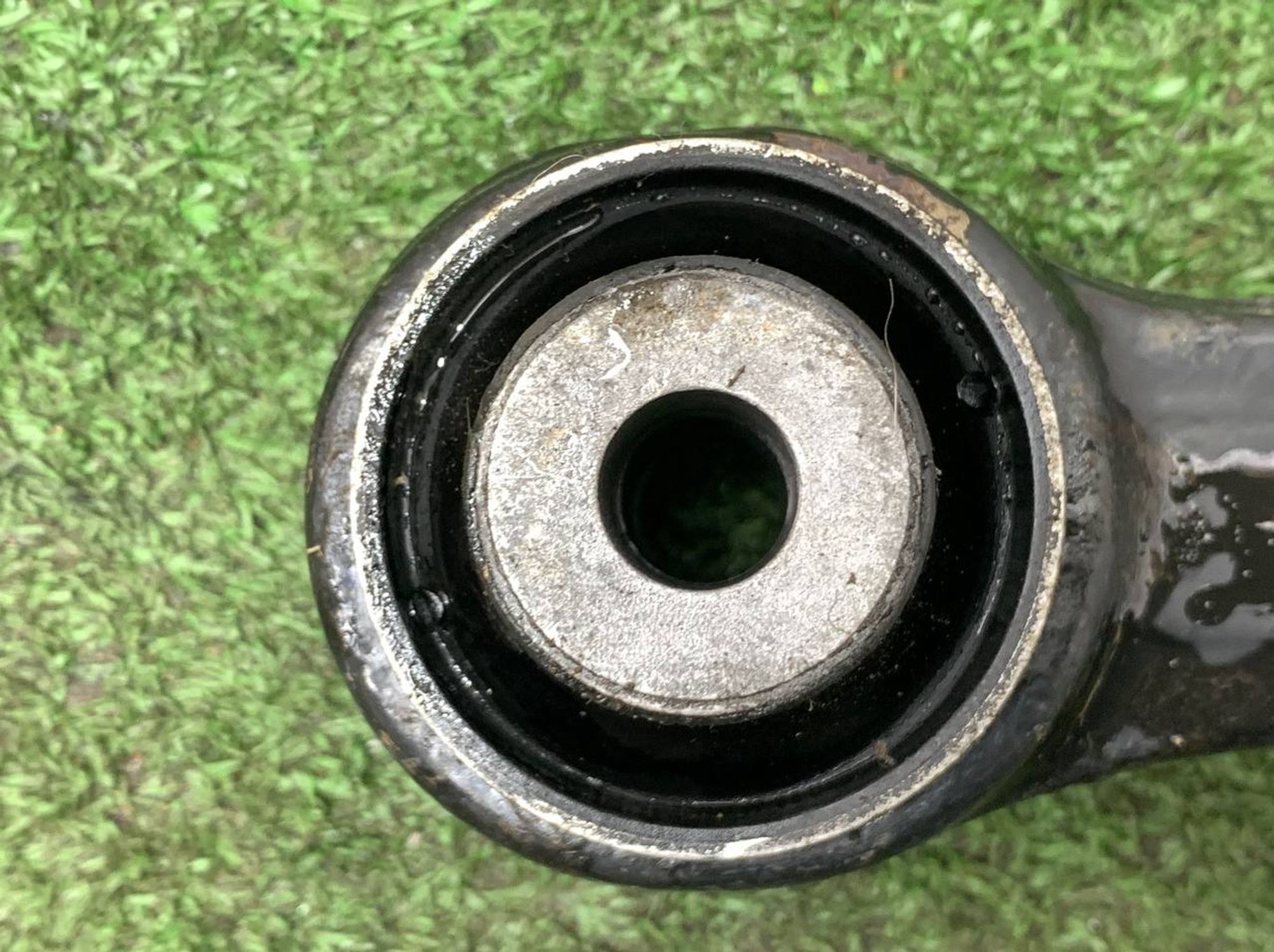https://ycs.partsauto.market/partsauto-images/thmbs/userImages/h353NjtZg3VDP19b5HMt7LlpbQ93/part/accba5d5-912c-4c40-aec1-38137f41dfbf_1727690018237.jpg