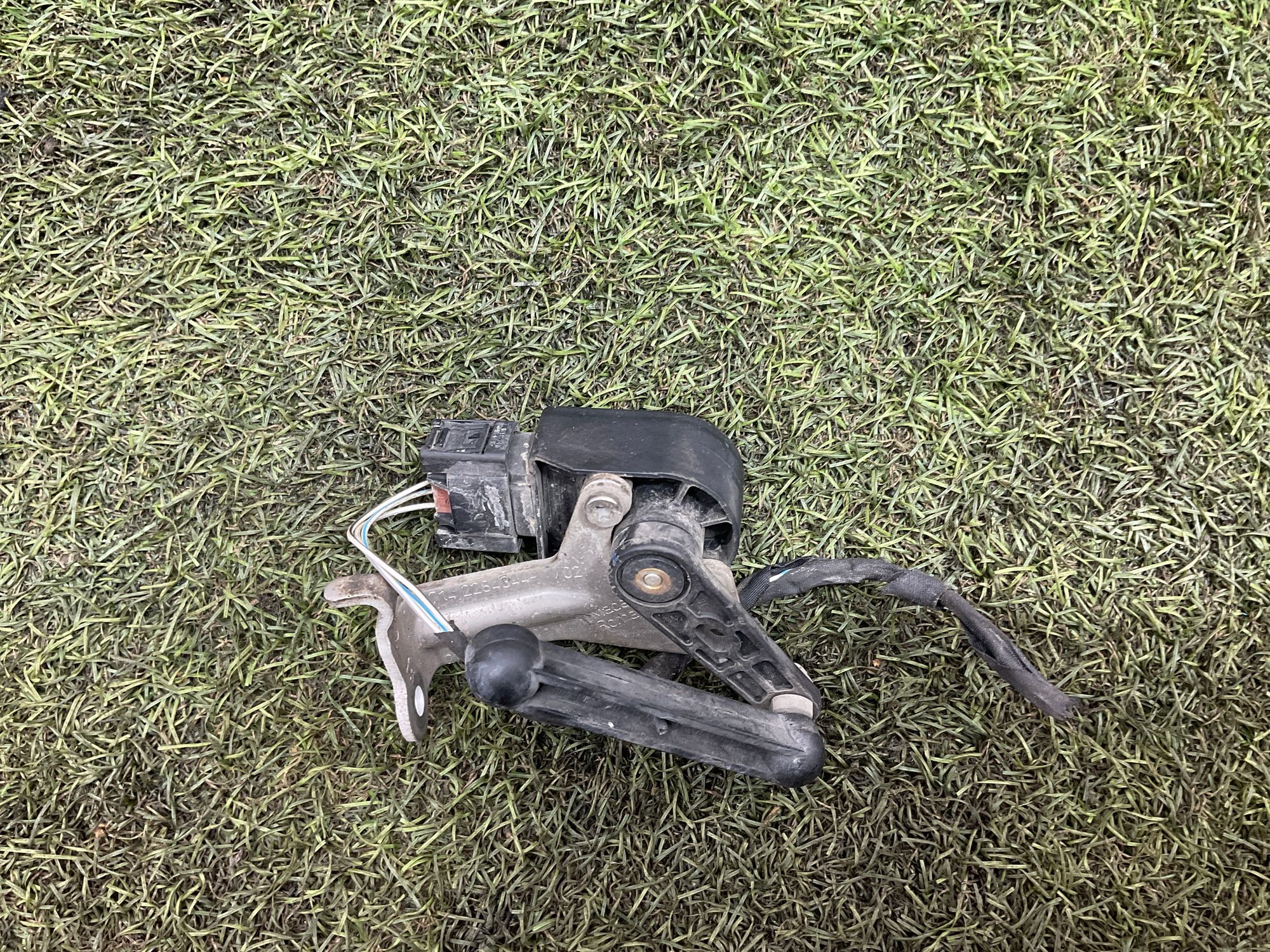 Датчик дорожного просвета BMW 5 серия, F10/F11/F07 рестайлинг, 1000 рублей, Москва