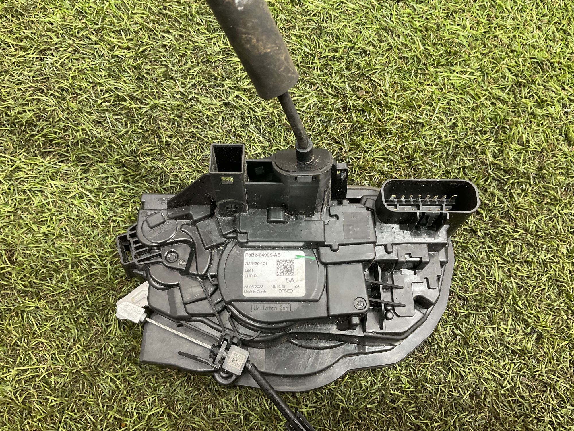 Замок двери левой задней Land Rover Defender II L663 2022, 7000 рублей, Москва