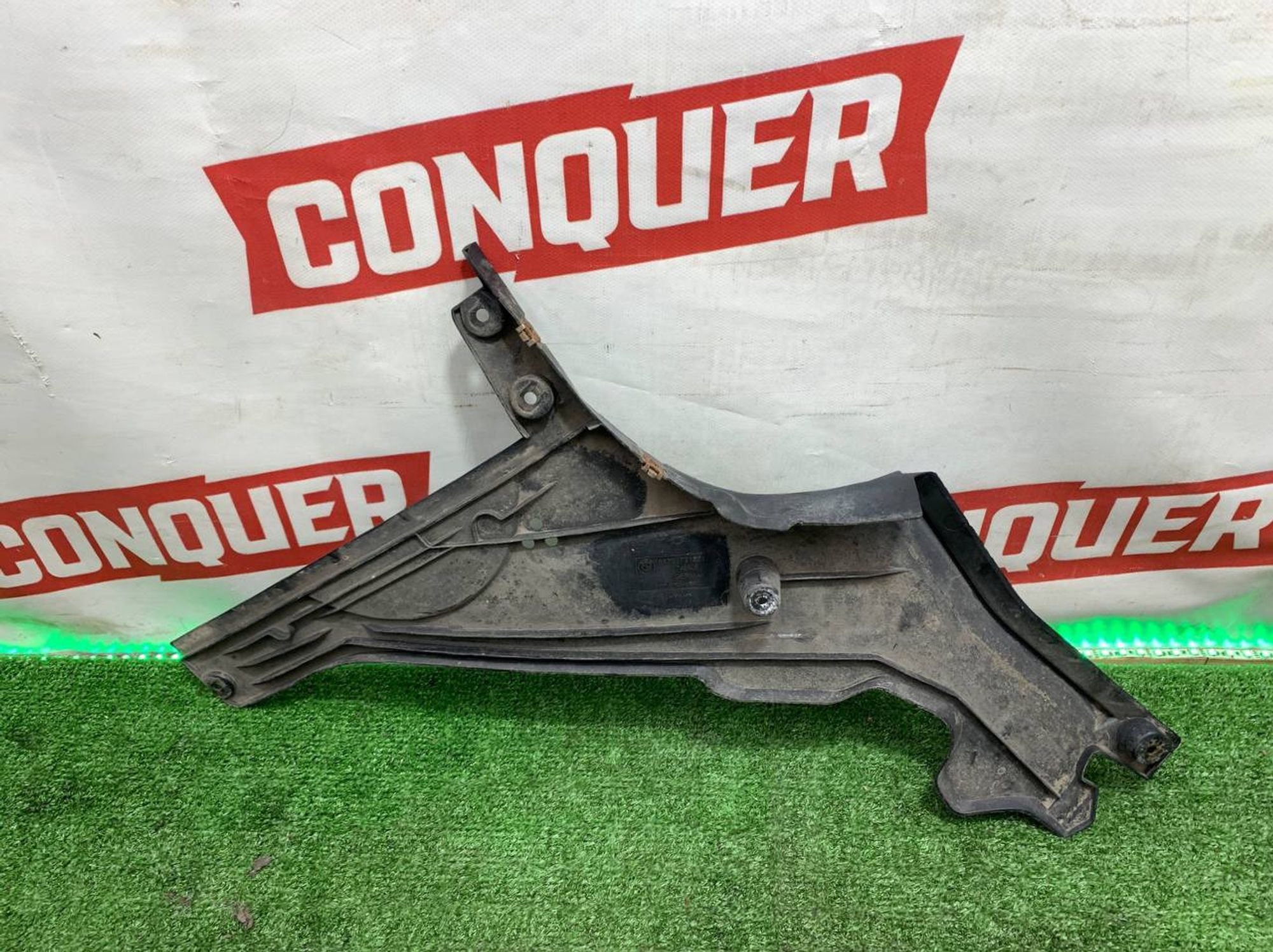 https://ycs.partsauto.market/partsauto-images/thmbs/userImages/h353NjtZg3VDP19b5HMt7LlpbQ93/part/ad2cbc54-eeb0-4897-b581-34a94fd63dc1_1720710488647.jpg