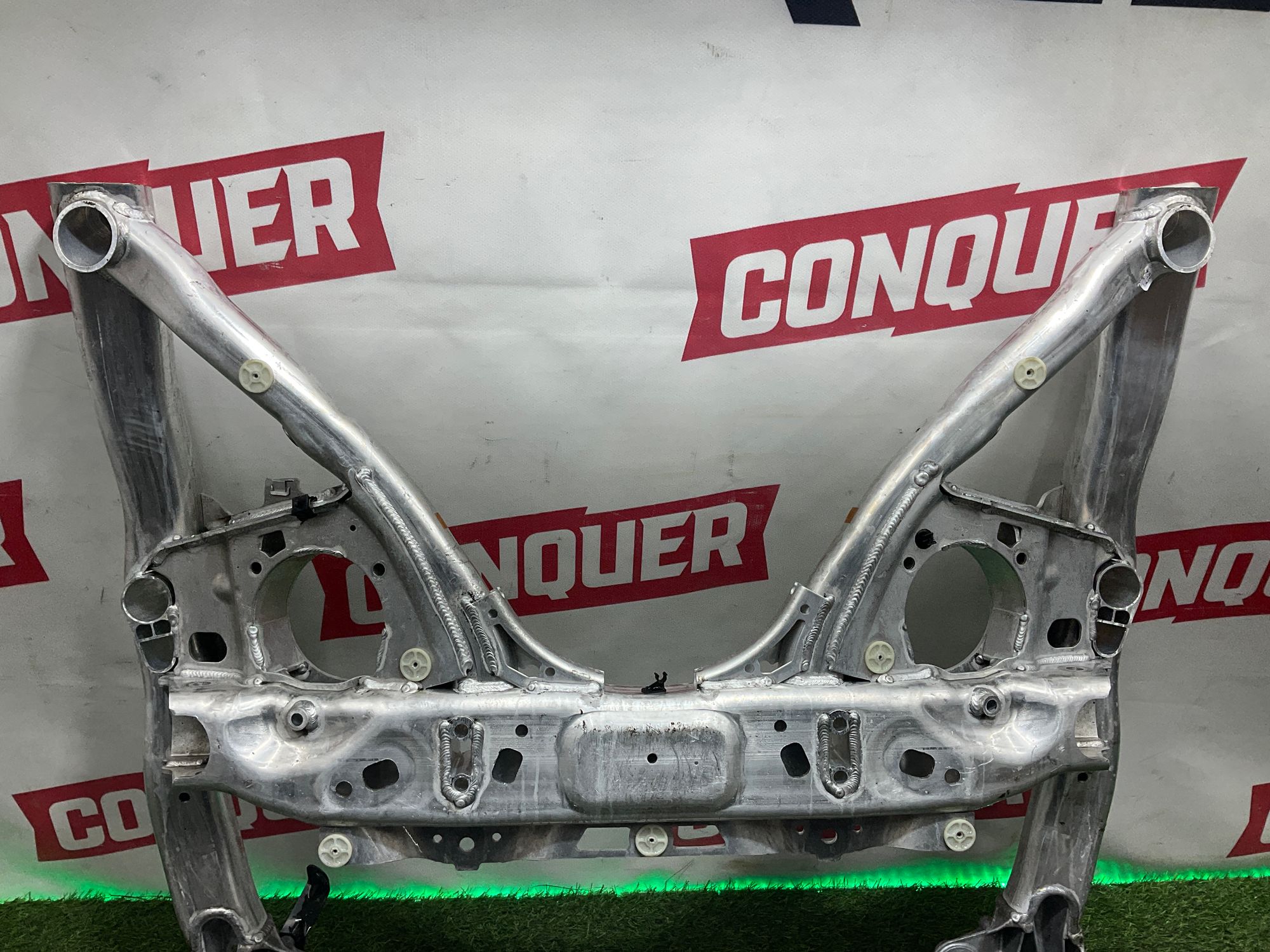 https://ycs.partsauto.market/partsauto-images/thmbs/userImages/h353NjtZg3VDP19b5HMt7LlpbQ93/part/ad2f6611-297a-4be5-9e0e-d35c8b7cf43b_1744190886110.jpg