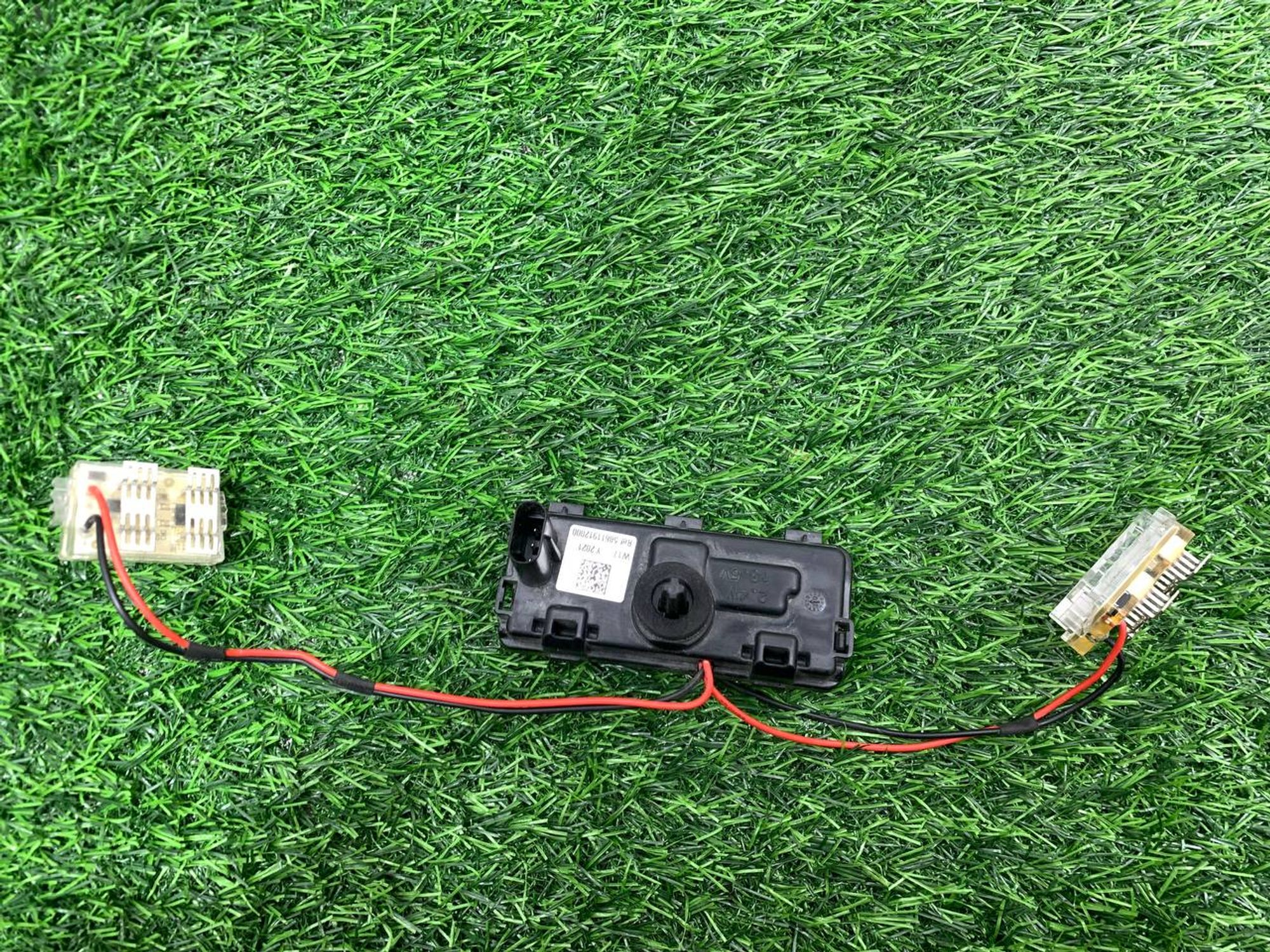 https://ycs.partsauto.market/partsauto-images/thmbs/userImages/h353NjtZg3VDP19b5HMt7LlpbQ93/part/ad63a6c8-0fdd-43ae-9cc0-25fd0f5c6d7f_1732778669512.jpg