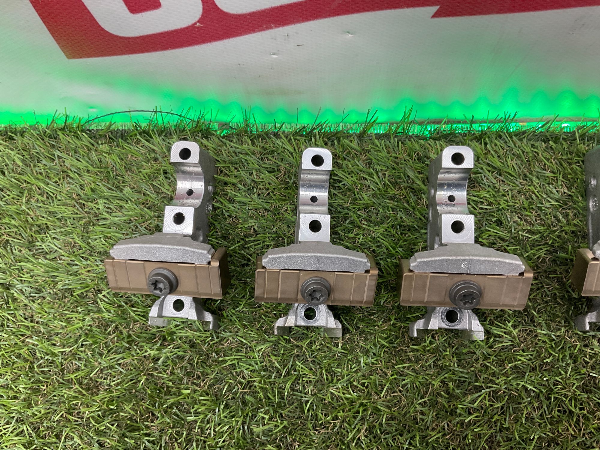 Крепление эксцентрикового вала B58 новый оригинал, 1000 рублей, Москва