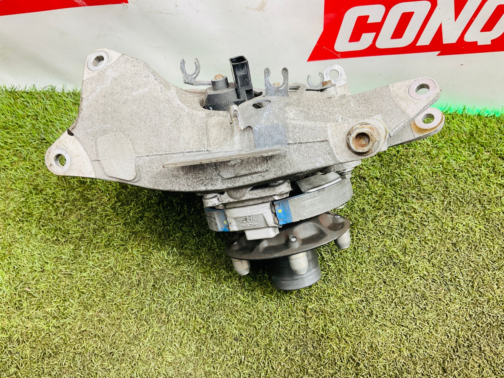 https://ycs.partsauto.market/partsauto-images/thmbs/userImages/h353NjtZg3VDP19b5HMt7LlpbQ93/part/ad9e5ba4-e533-4d8c-b693-5668df368482_1779452004317.jpg