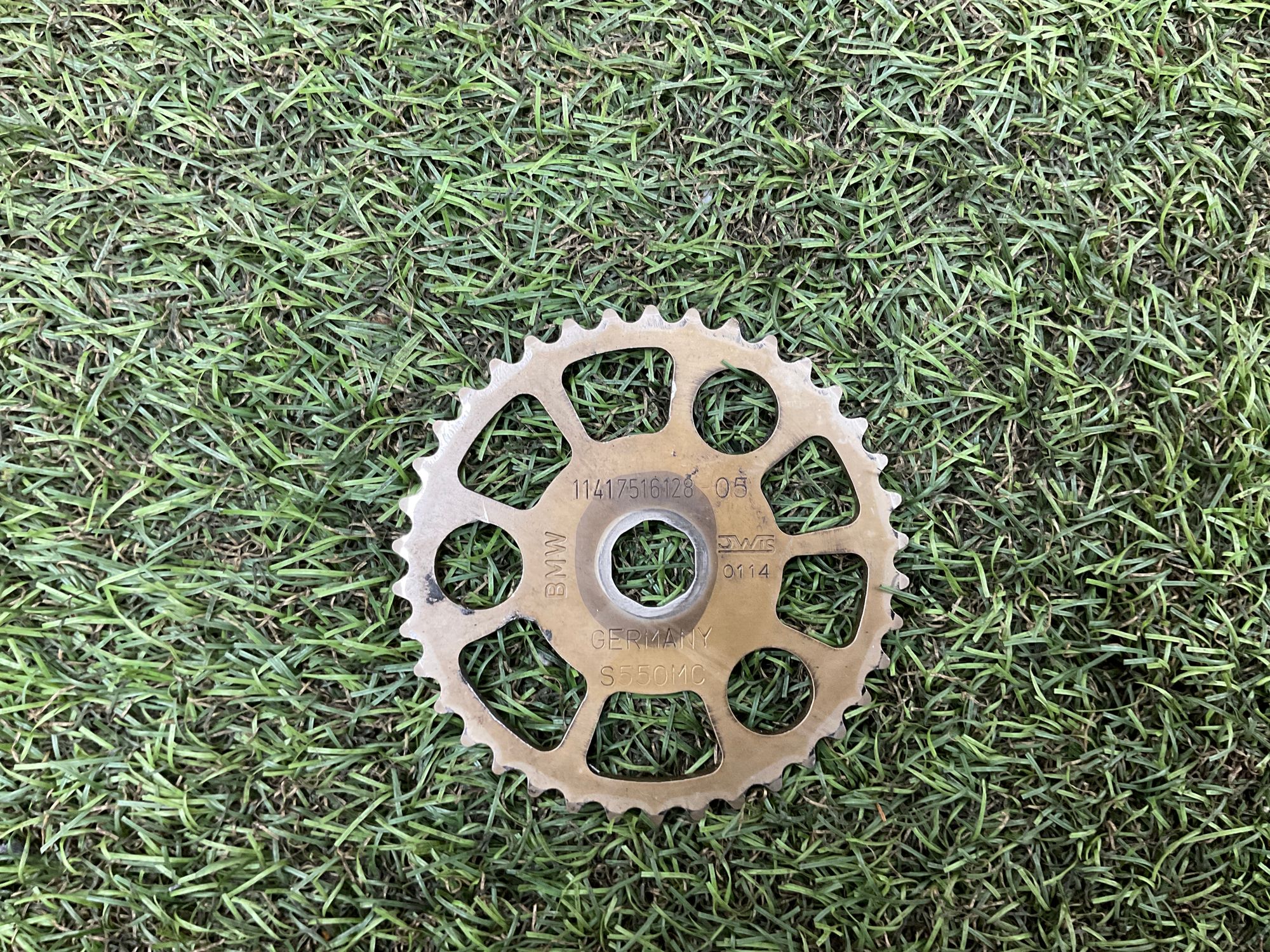 Звездочка вакуумного насоса BMW 5 серия, F10/F11/F07 рестайлинг, 1000 рублей, Москва