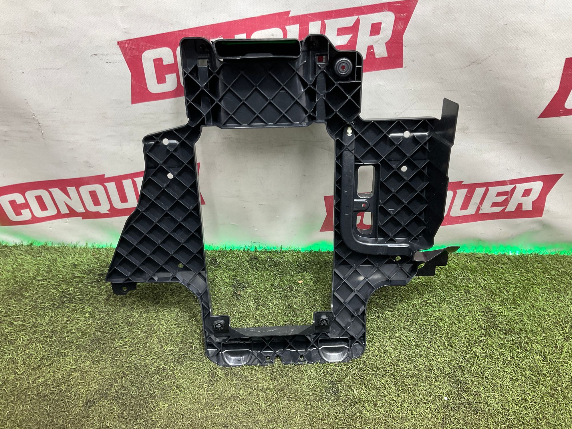 Накладка аккумулятора салона Land Rover Defender II L663 2022, 3000 рублей, Москва