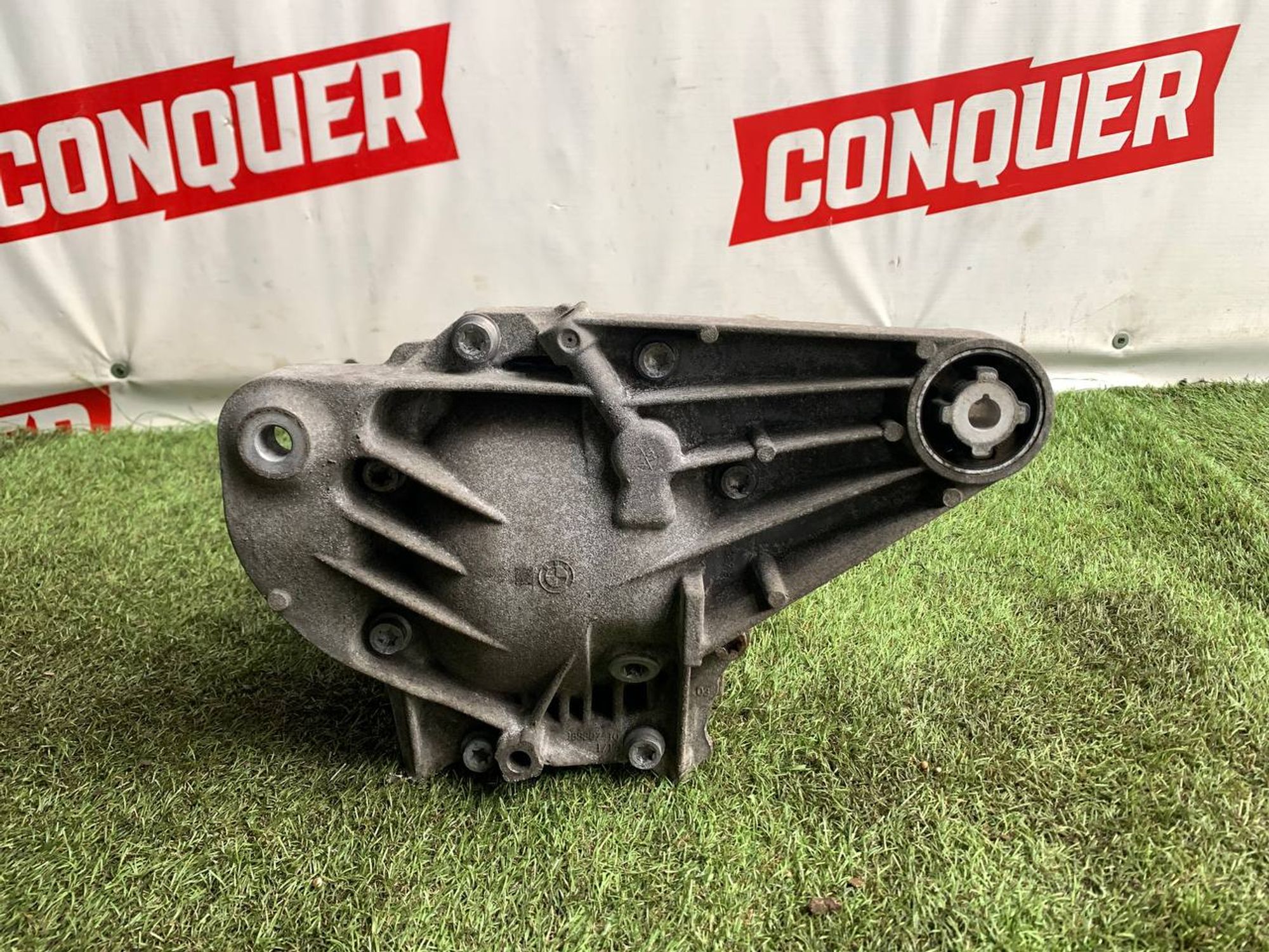 https://ycs.partsauto.market/partsauto-images/thmbs/userImages/h353NjtZg3VDP19b5HMt7LlpbQ93/part/ae126a00-a661-43c9-a2ec-03bb9659842c_1714144408734.jpg