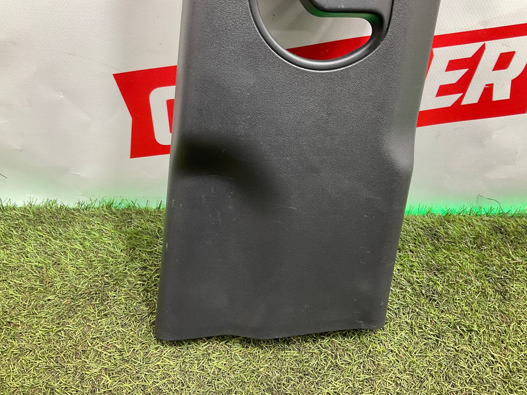 Обшивка стойки кузова правая Land Rover Defender II L663 2022, 4000 рублей, Москва