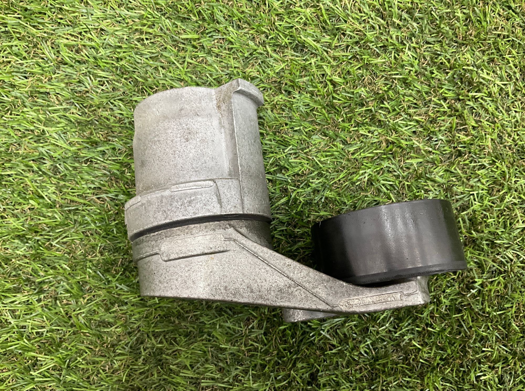 Ролик натяжителя ремня BMW 5 серия, F10/F11/F07 рестайлинг, 1000 рублей, Москва