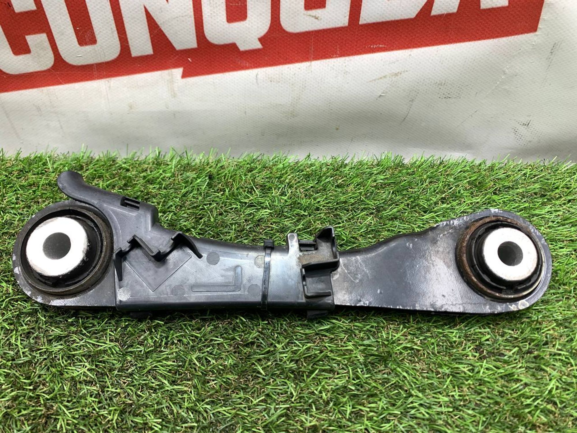 https://ycs.partsauto.market/partsauto-images/thmbs/userImages/h353NjtZg3VDP19b5HMt7LlpbQ93/part/aeb72b37-f209-4d94-a9f7-741d70c0f7e3_1714039307814.jpg