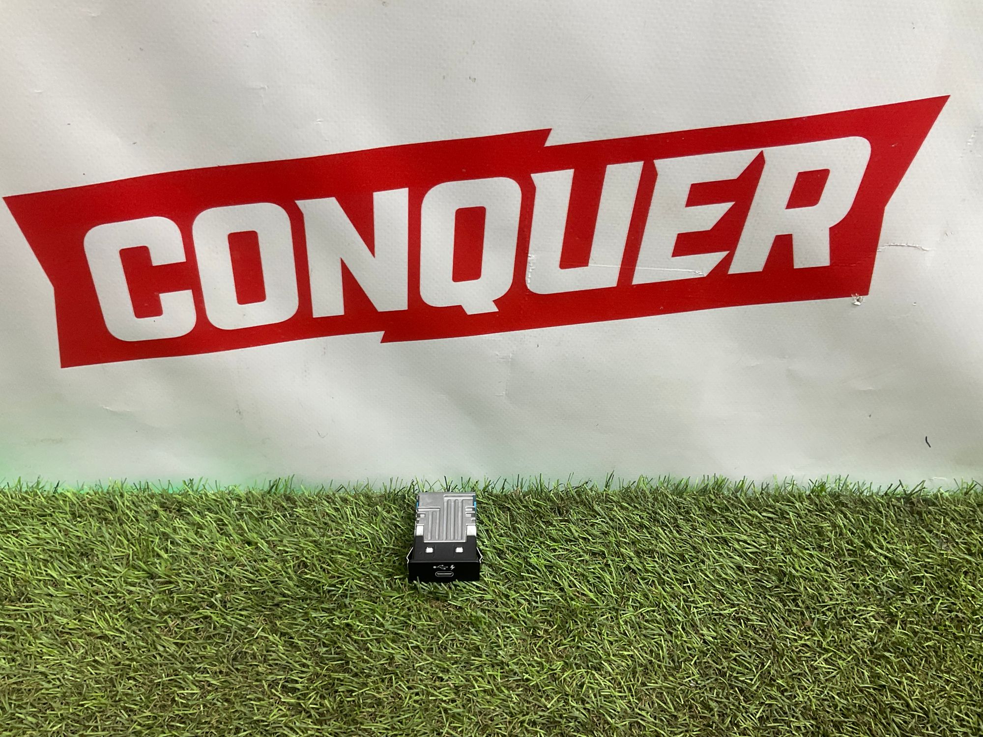 Зарядка USB TYPE-C BMW M8, F91/F92/F93 2019, 2000 рублей, Москва