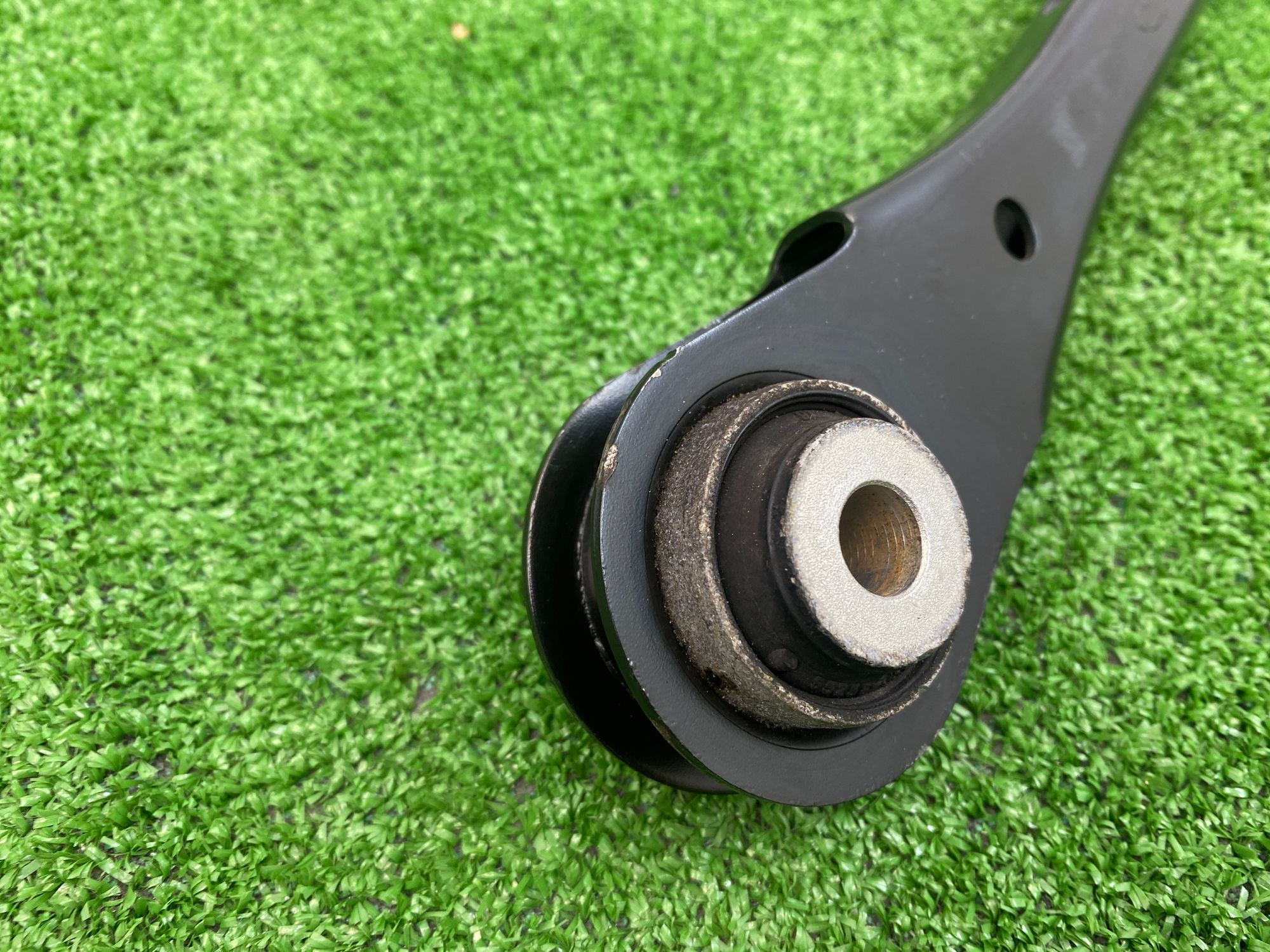 https://ycs.partsauto.market/partsauto-images/thmbs/userImages/h353NjtZg3VDP19b5HMt7LlpbQ93/part/af2b3d17-c148-4d60-a39e-581fd1efec96_1741701008159.jpg