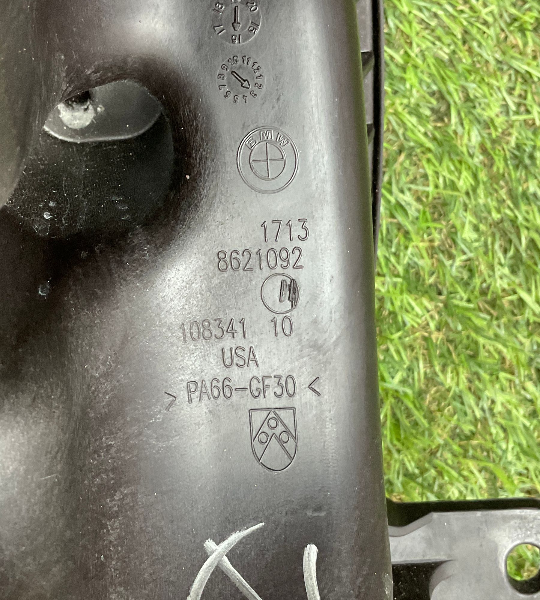 https://ycs.partsauto.market/partsauto-images/thmbs/userImages/h353NjtZg3VDP19b5HMt7LlpbQ93/part/af731270-c44d-4f3f-aab8-55d03e2d9dfc_1748418538384.jpg