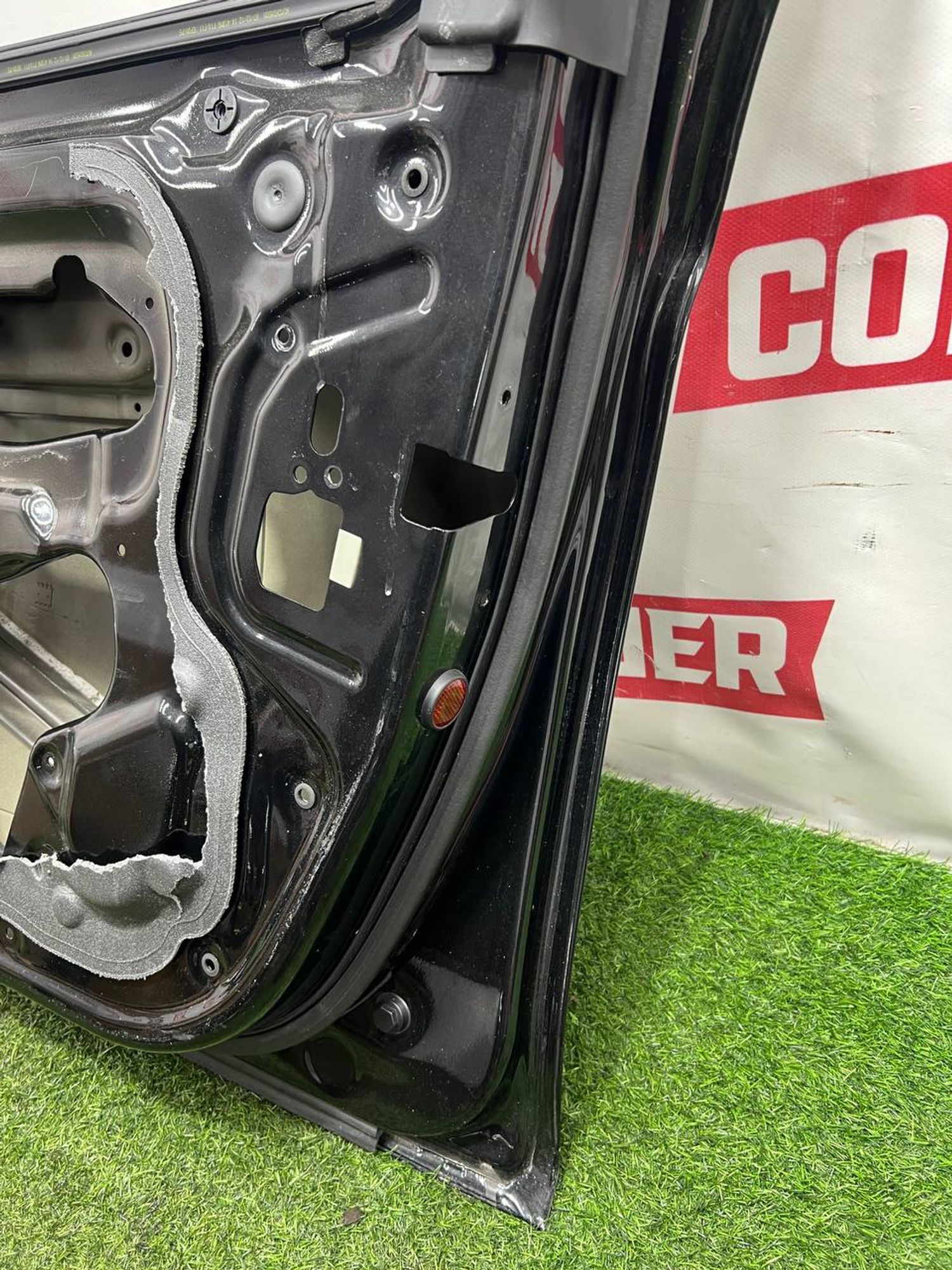 https://ycs.partsauto.market/partsauto-images/thmbs/userImages/h353NjtZg3VDP19b5HMt7LlpbQ93/part/afb56ebf-eb5d-4054-a38c-ae47194d5c71_1737733091693.jpg