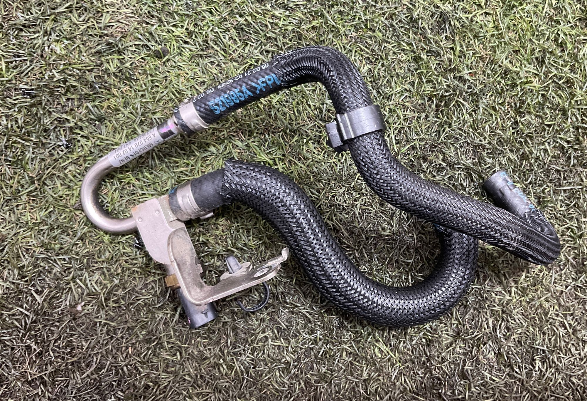 Топливная трубка 654920 Mercedes-Benz E-Класс W213/S213/C238/A238 (2016—2023) 2020, 3000 рублей, Москва