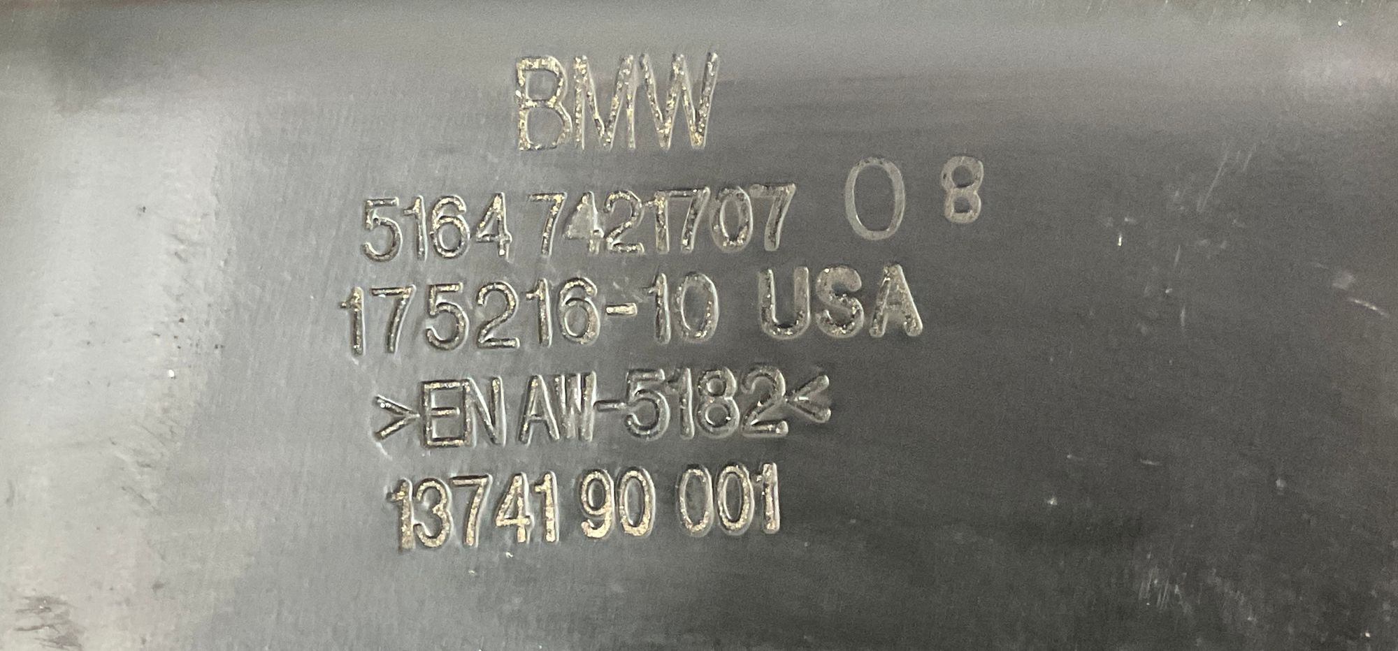 https://ycs.partsauto.market/partsauto-images/thmbs/userImages/h353NjtZg3VDP19b5HMt7LlpbQ93/part/b071ff8b-b2a2-4ff1-86da-ecac9a8973c7_1741941664432.jpg