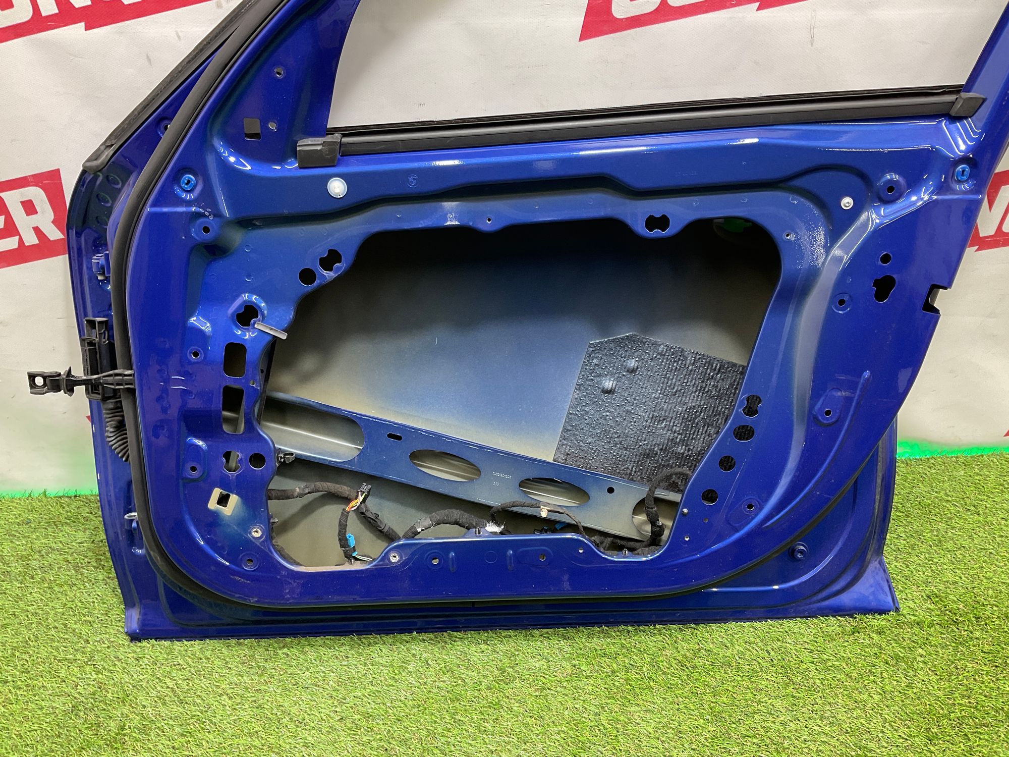 https://ycs.partsauto.market/partsauto-images/thmbs/userImages/h353NjtZg3VDP19b5HMt7LlpbQ93/part/b0c3662a-de3f-46e0-b8e3-350b3d986f77_1746870085554.jpg