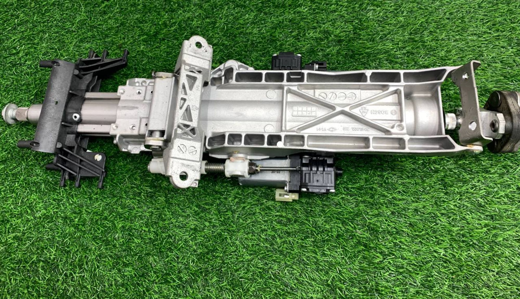 https://ycs.partsauto.market/partsauto-images/thmbs/userImages/h353NjtZg3VDP19b5HMt7LlpbQ93/part/b0ccb528-7cd9-4981-86bc-d4701693aee2_1733216146853.jpg