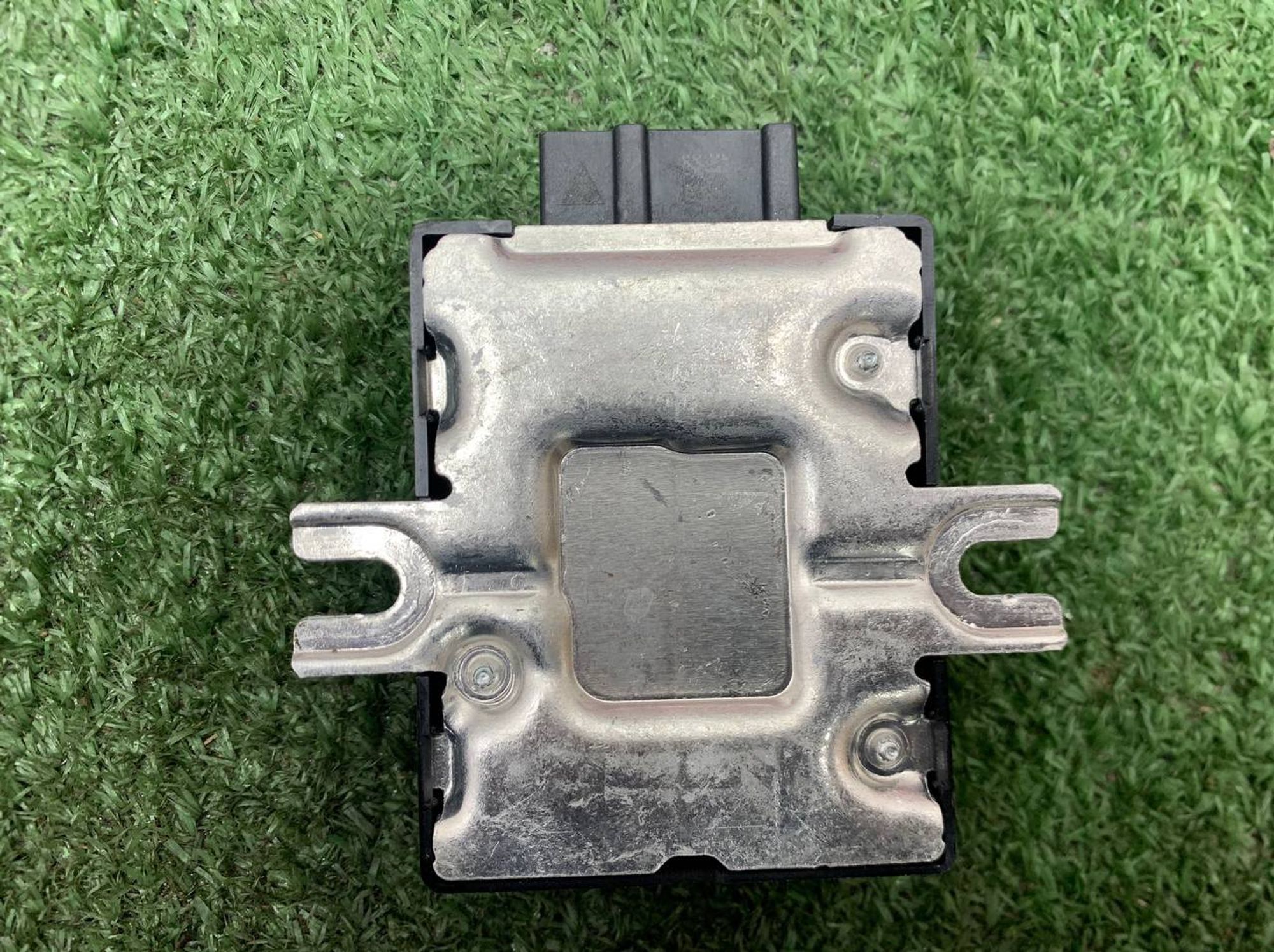 https://ycs.partsauto.market/partsauto-images/thmbs/userImages/h353NjtZg3VDP19b5HMt7LlpbQ93/part/b0cea076-cbcf-4c73-a4ff-5a1f7691fa9c_1731933854135.jpg