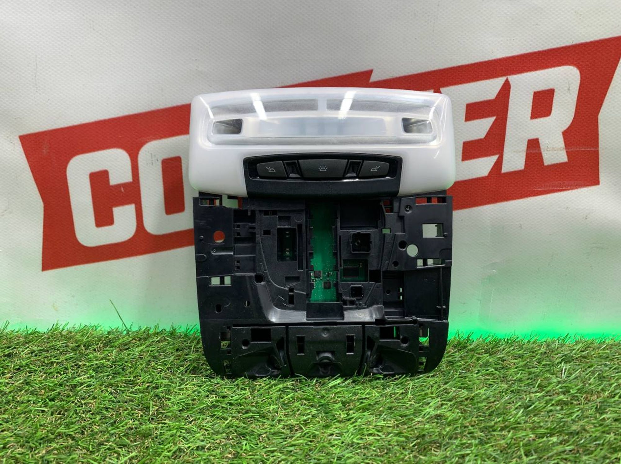 https://ycs.partsauto.market/partsauto-images/thmbs/userImages/h353NjtZg3VDP19b5HMt7LlpbQ93/part/b14d65c0-d717-4490-92d3-72ec95d4d8ab_1708519410186.jpg