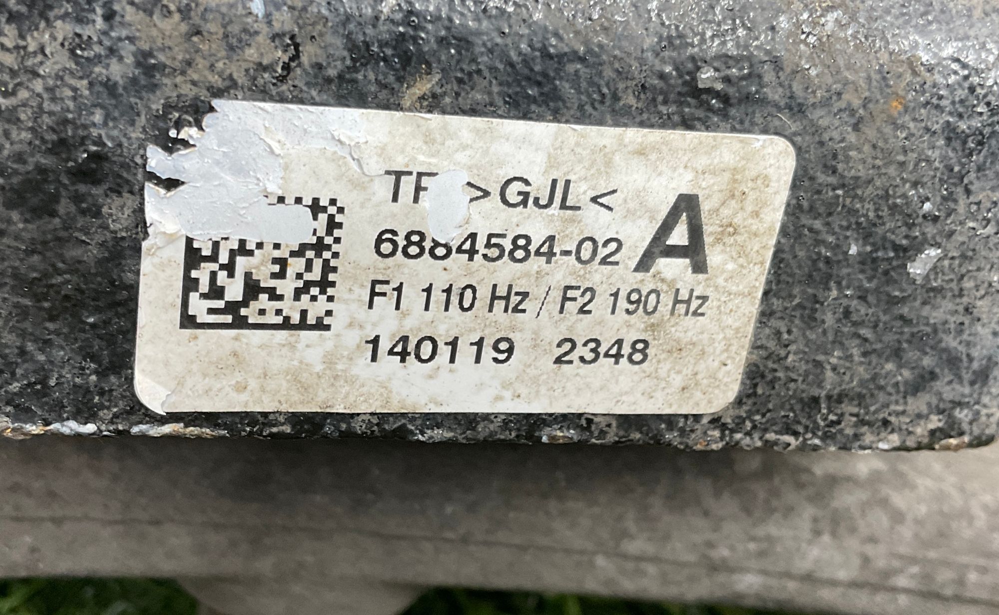 https://ycs.partsauto.market/partsauto-images/thmbs/userImages/h353NjtZg3VDP19b5HMt7LlpbQ93/part/b169b452-245e-46bd-b7b8-e81e45746623_1743843859893.jpg