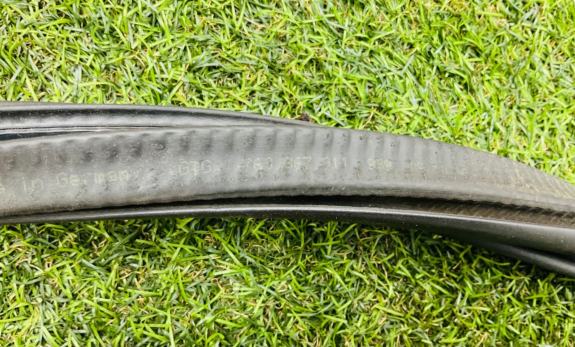 https://ycs.partsauto.market/partsauto-images/thmbs/userImages/h353NjtZg3VDP19b5HMt7LlpbQ93/part/b1ccc87c-5844-46af-978c-83822ed16219_1785758191135.jpg